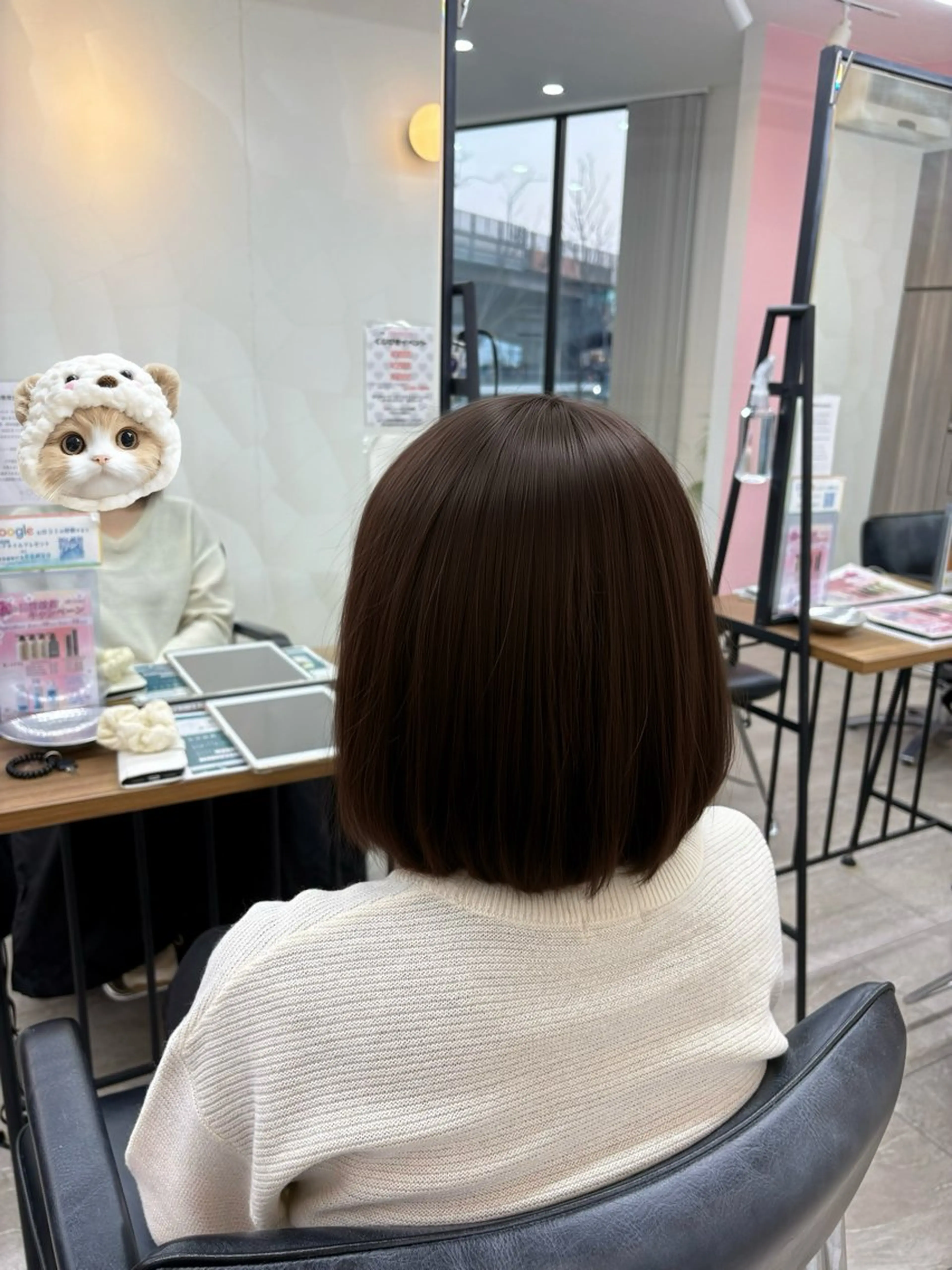 ショート カラー ダークグレー ダークグレージュ グレージュ ボブ カット ヘアカラー HASHI AYAKAのヘアスタイル