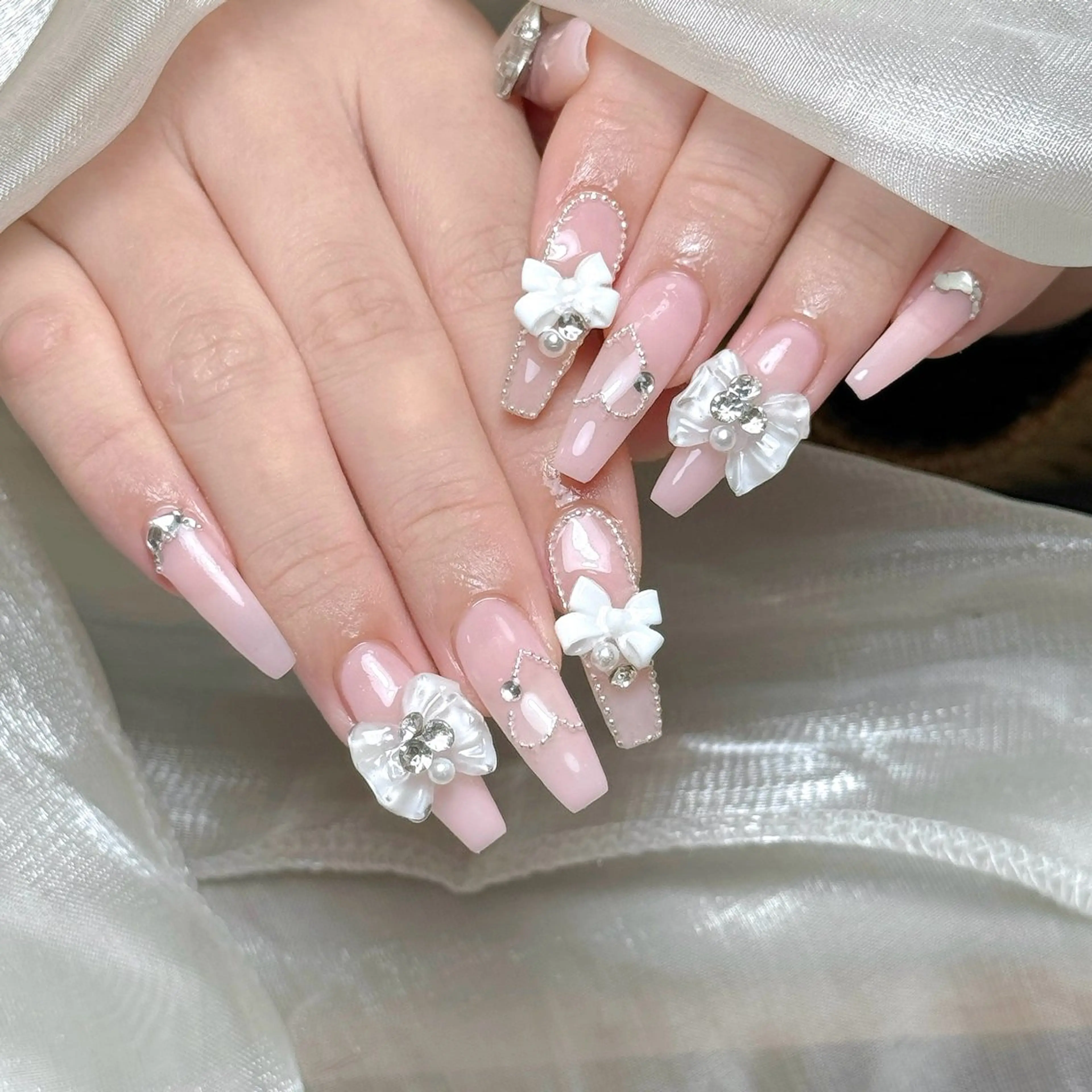 ネイル Maggie Nail🦩のネイルデザイン