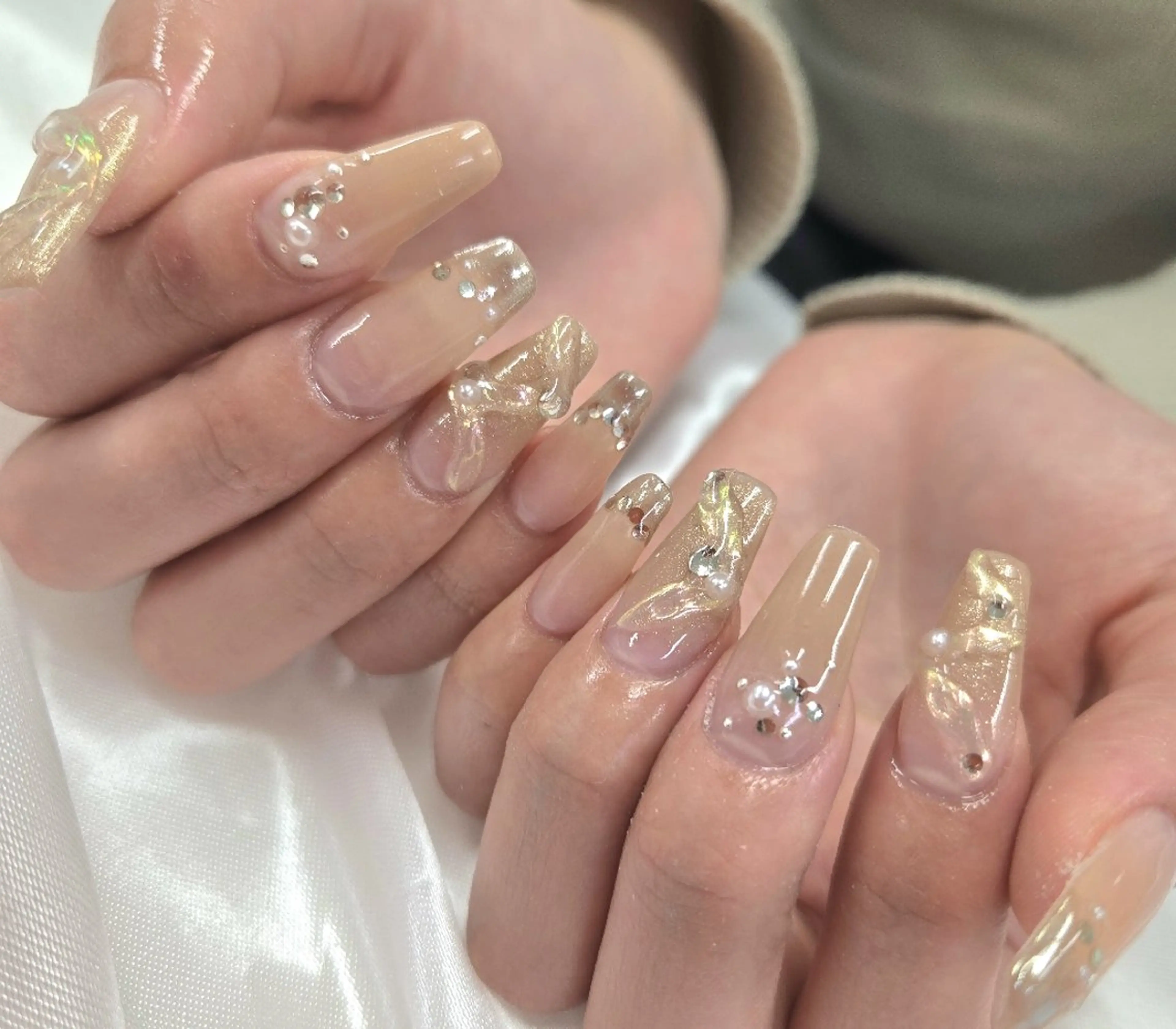 ネイル アートネイル オーロラネイル チークネイル ジェルネイル グラデーション ハンドネイル 河野ちえ (雑誌掲載サロン)のネイルデザイン