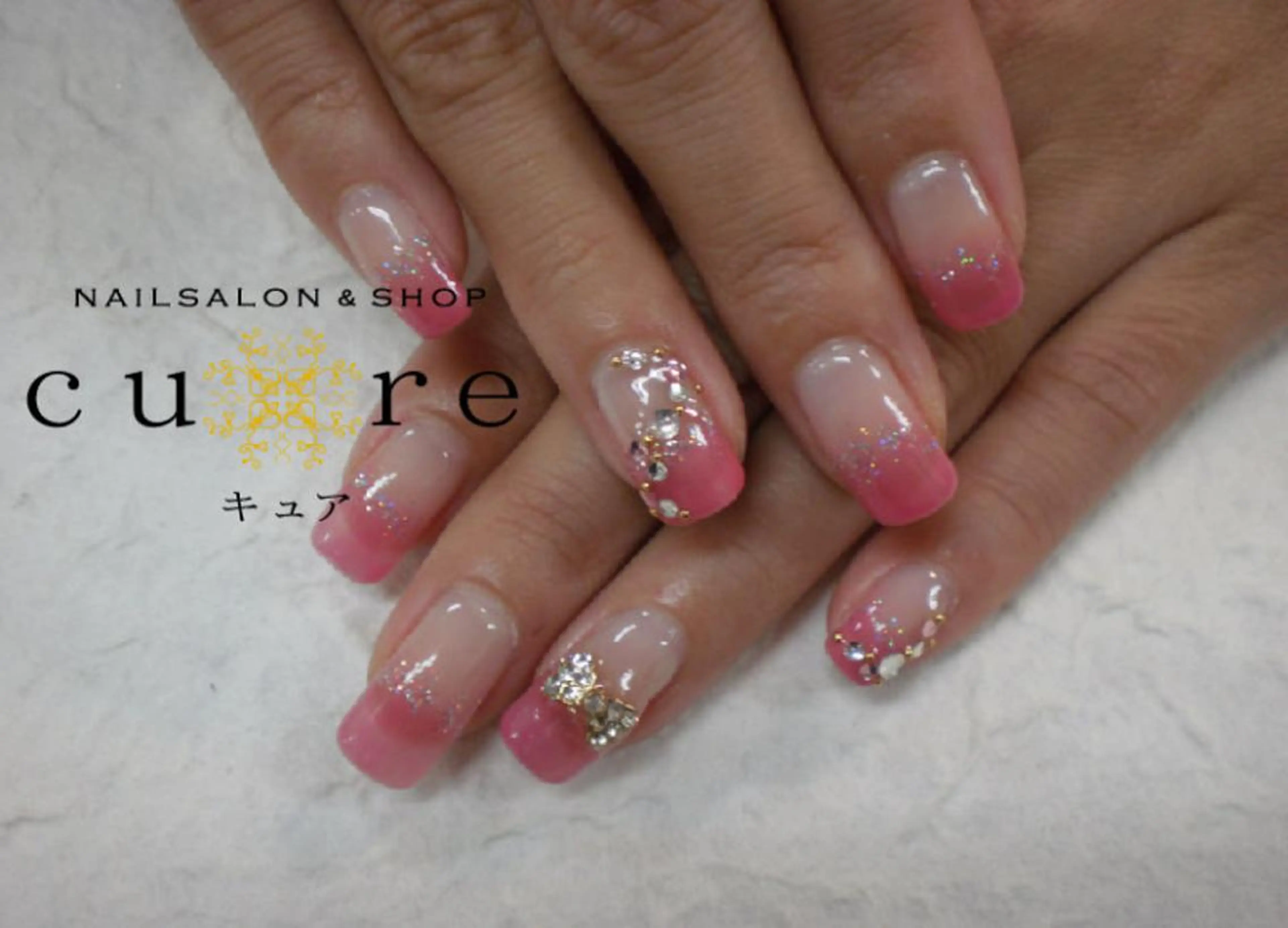 ミディアム ネイル ネイルサロン Cureのネイルデザイン