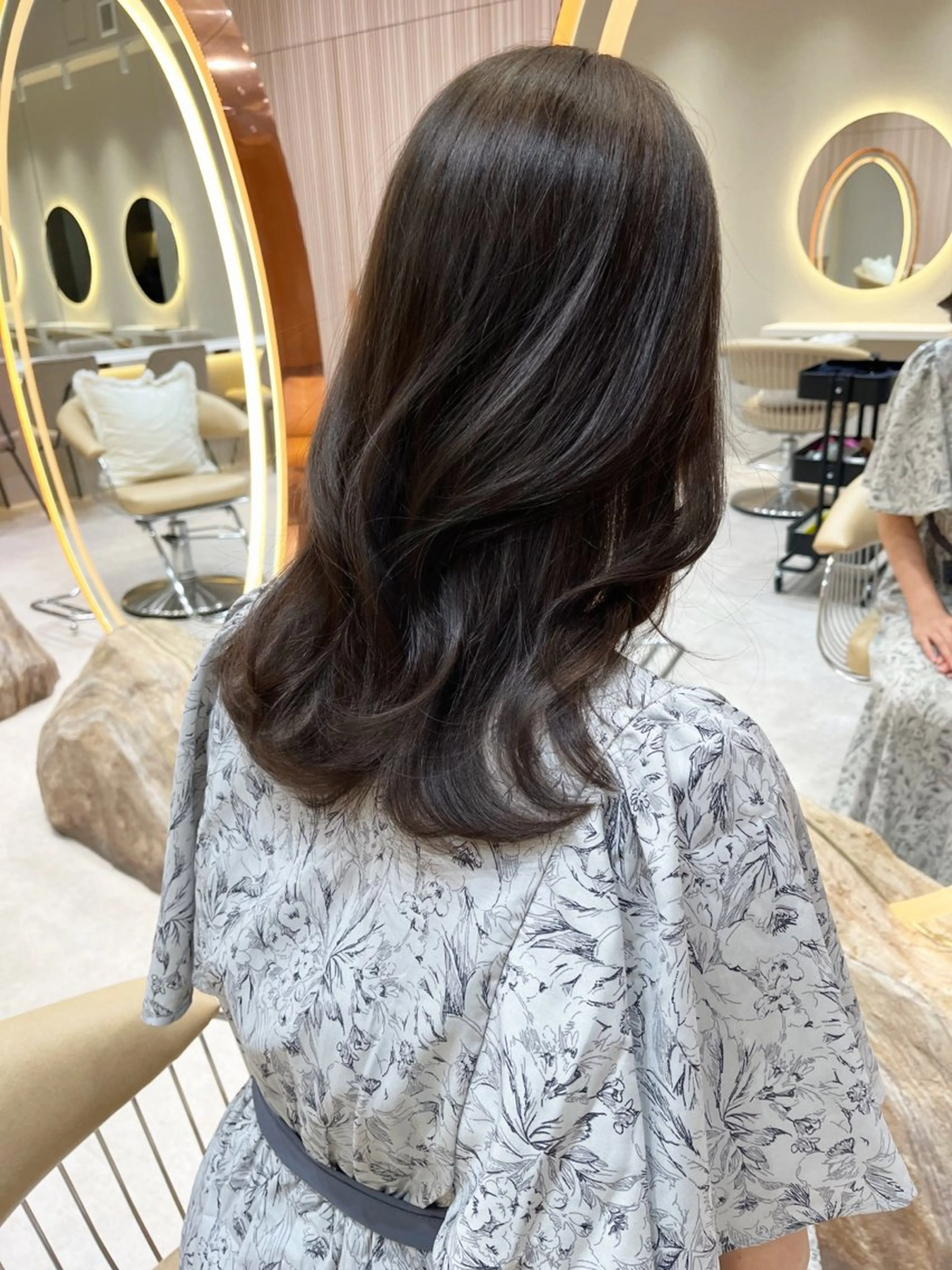 セミロング カラー 透明感カラー🤎 中川智帆のヘアスタイル