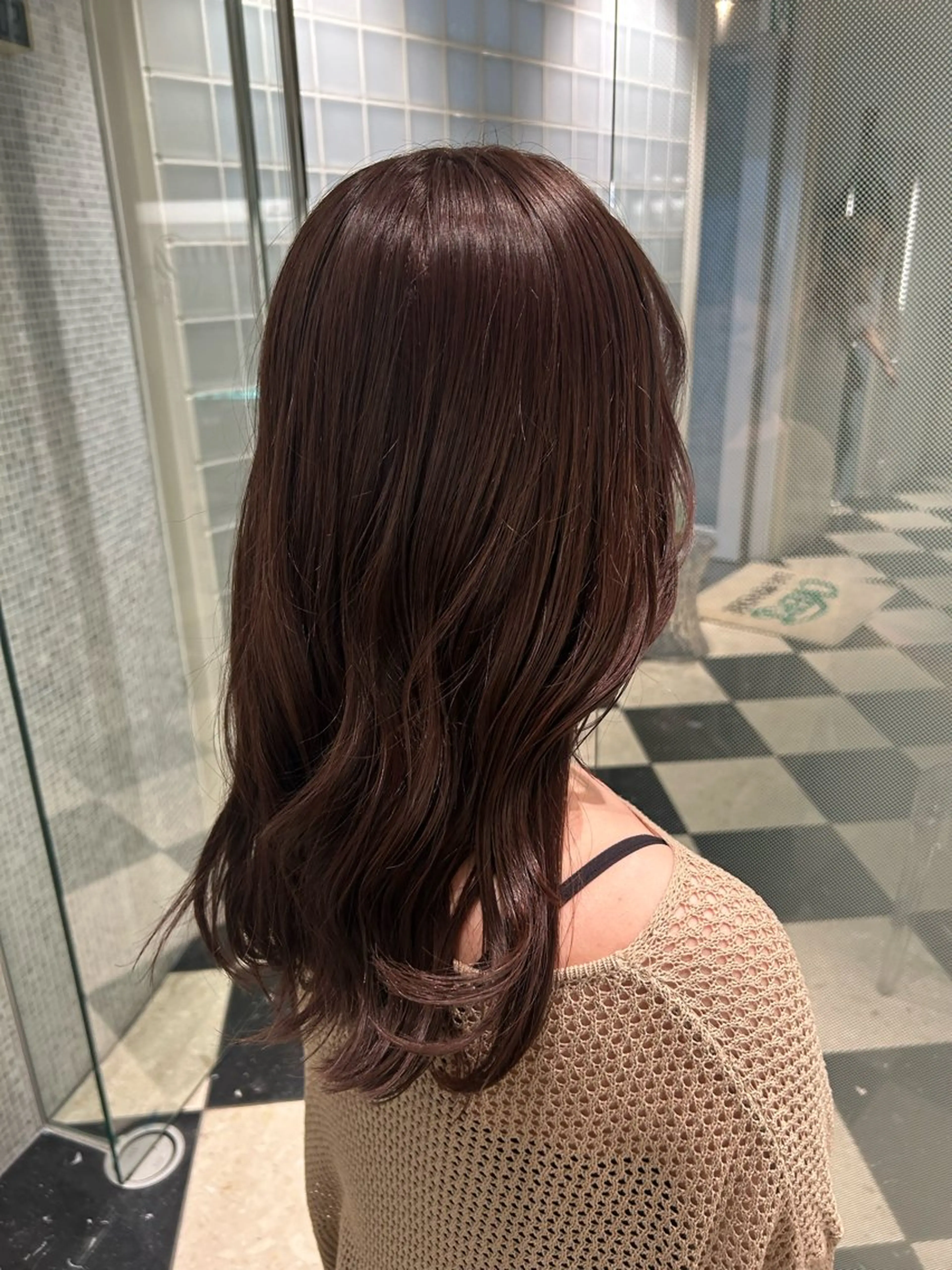 ミディアム トリートメント 大谷美佳/レイヤー カット/ツヤ髪のヘアスタイル