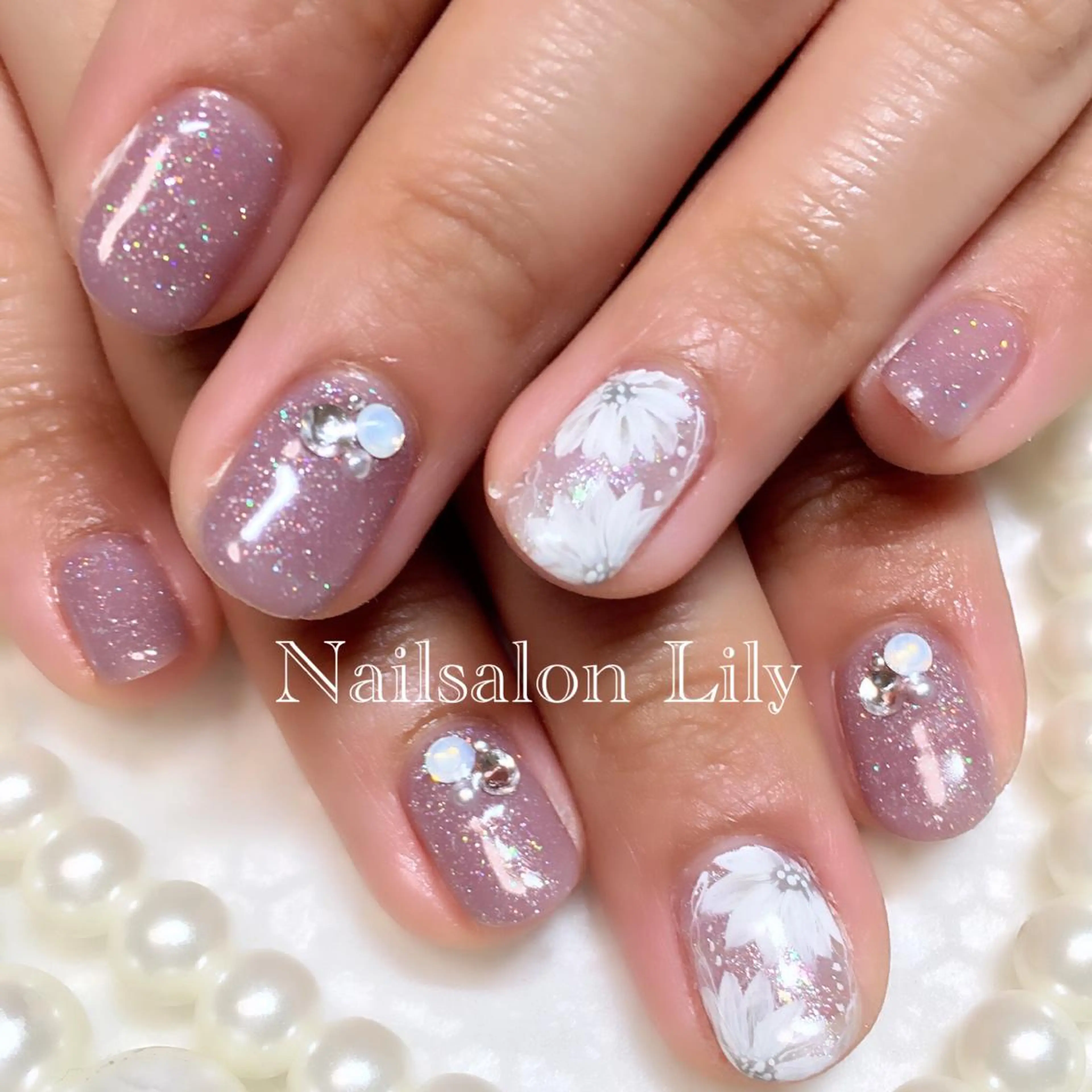 ネイル フラワーネイル Nailsalon Lilyのネイルデザイン