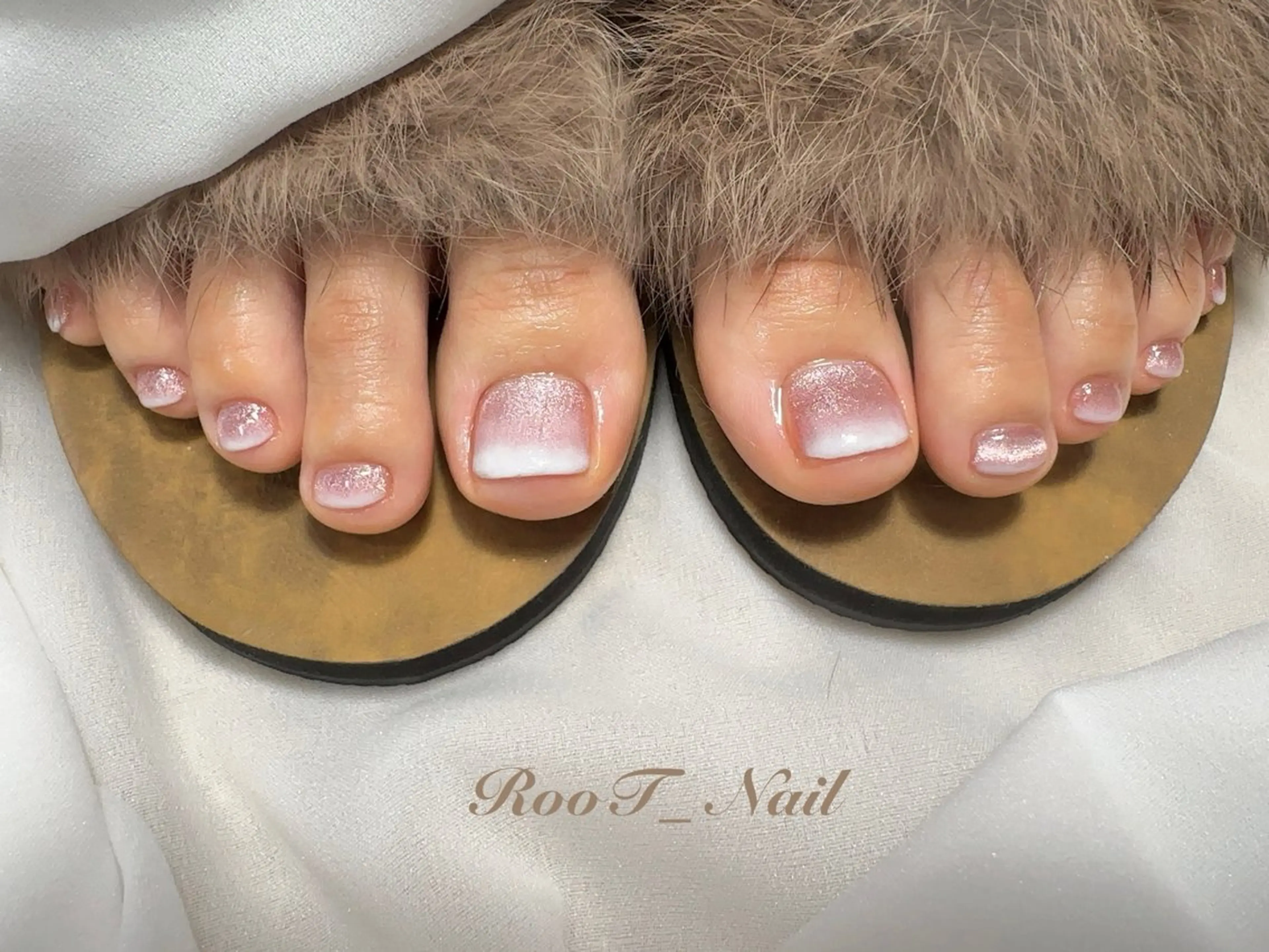 ネイル グラデーション マグネットネイル フットネイル RooT Nailのネイルデザイン