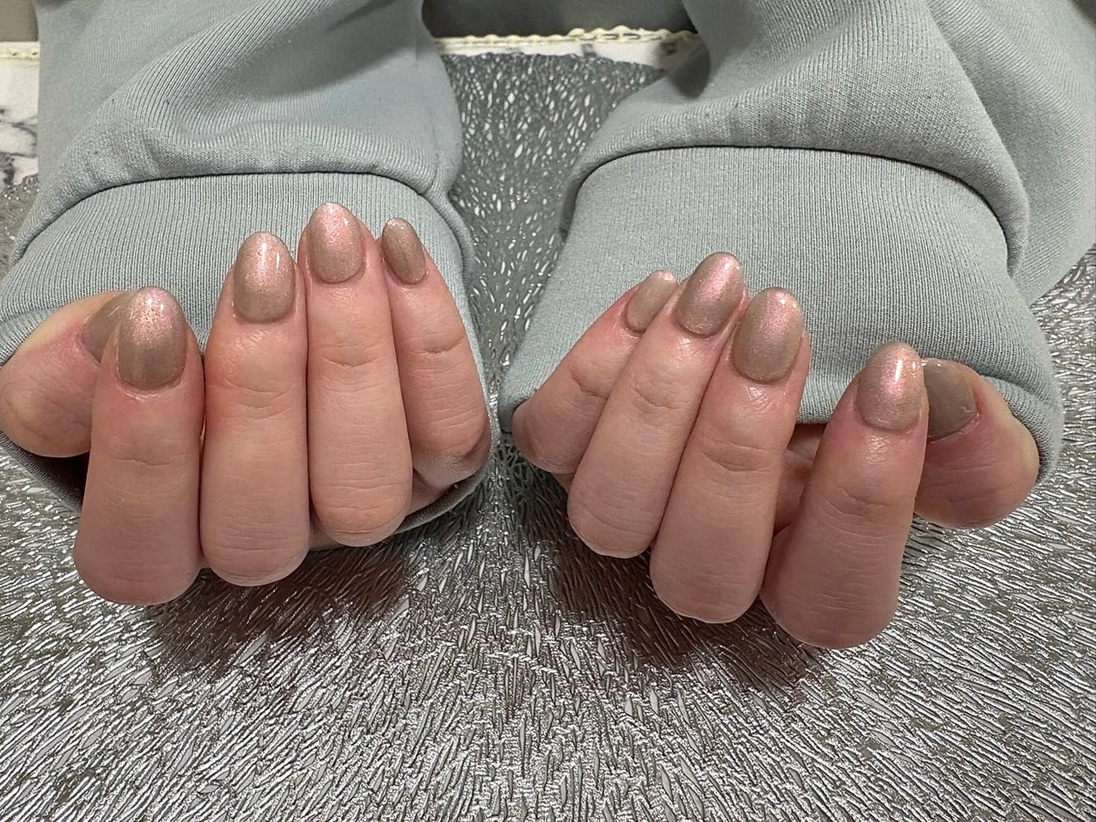 ネイル ラメ(グリッター) 持ち込み ワンホンネイル 冬ネイル ハンドネイル ハンドケア ♡Bivi♡自爪に 優しいネイルサロンのネイルデザイン