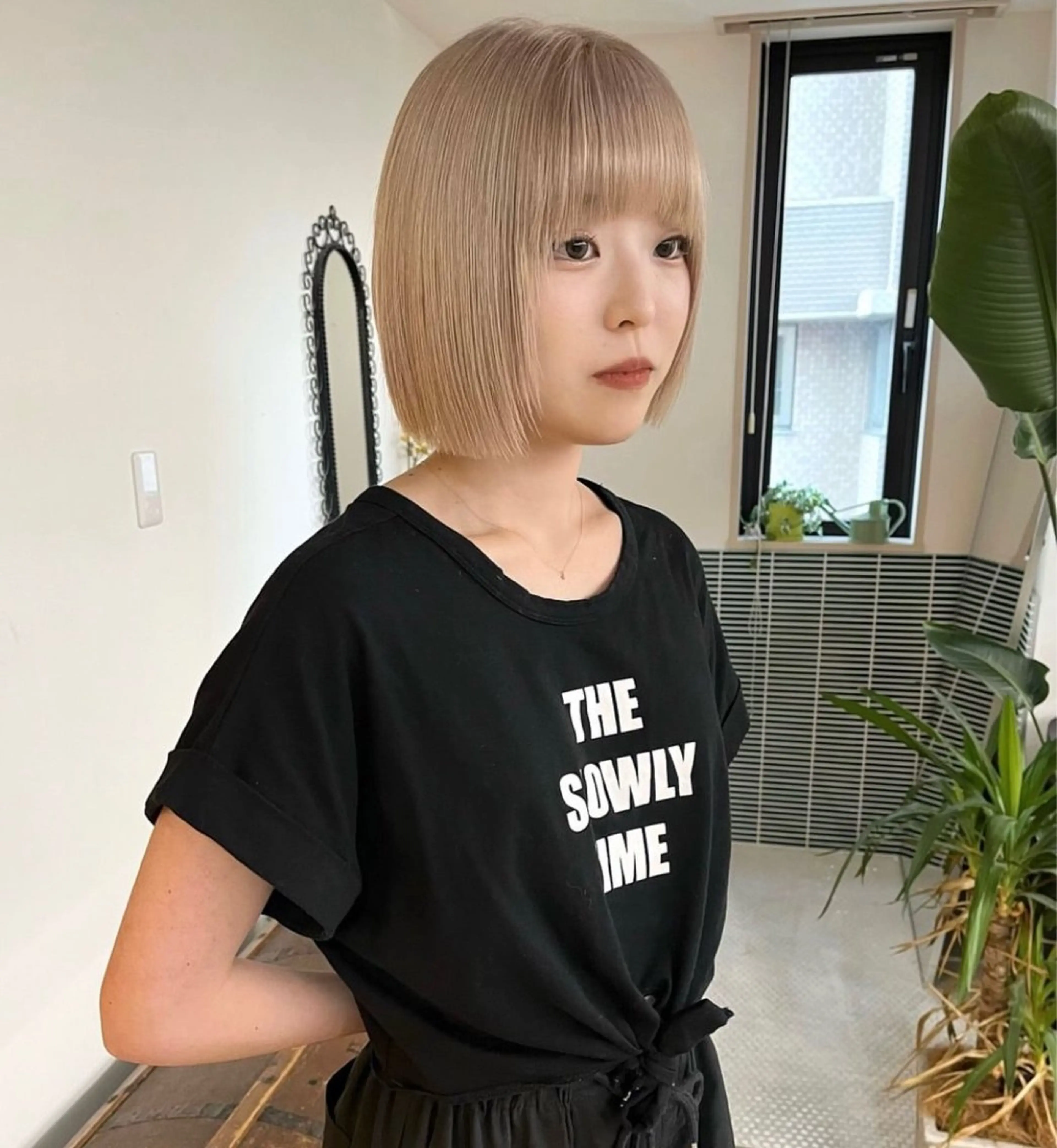 ミディアム カラー ベージュカラー ブリーチ ホワイトベージュ ブリーチ矯正/ ブリーチ特化mikaのヘアスタイル