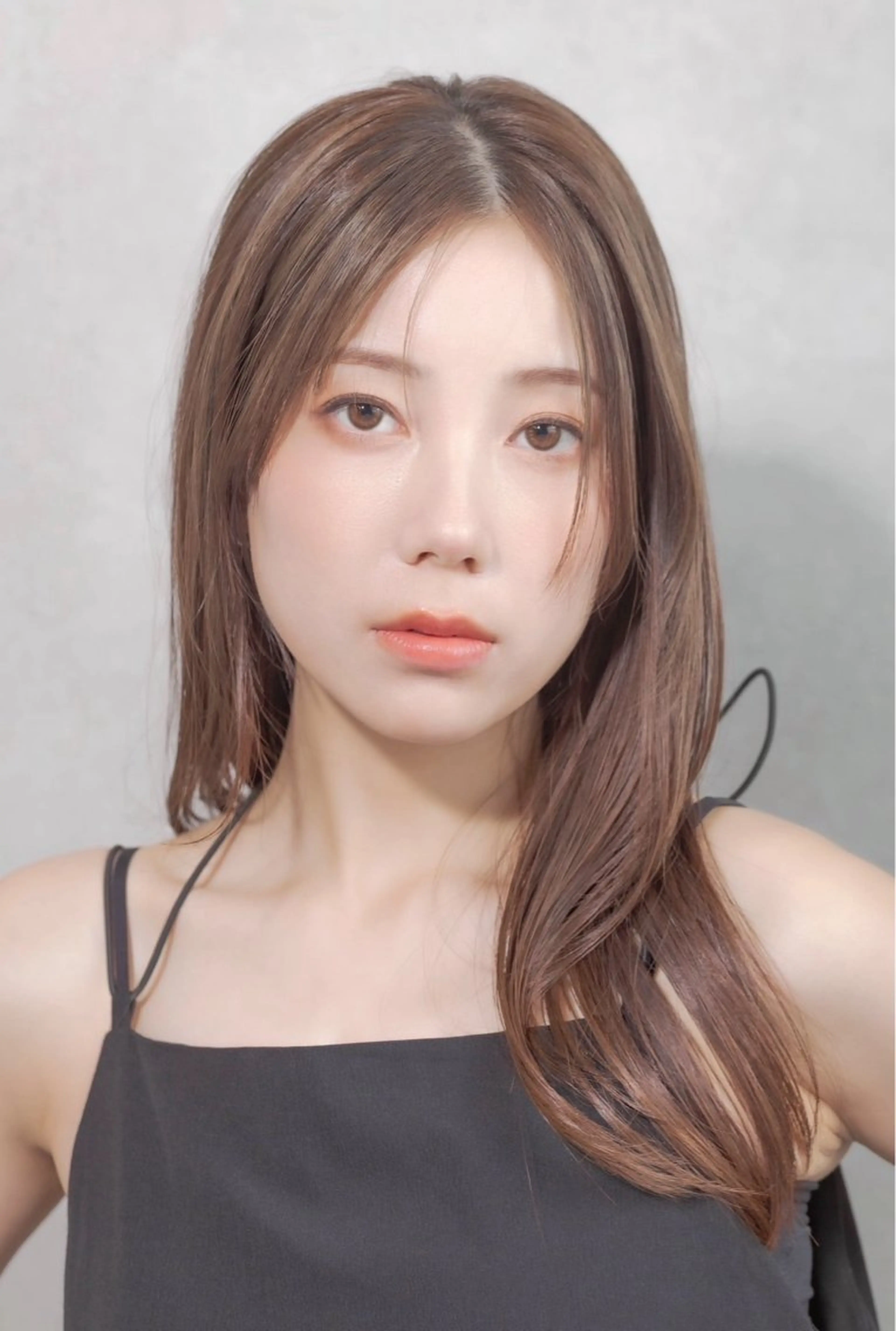 ミディアム [似合う小顔カット] 🪽MUNi恵比寿のヘアスタイル