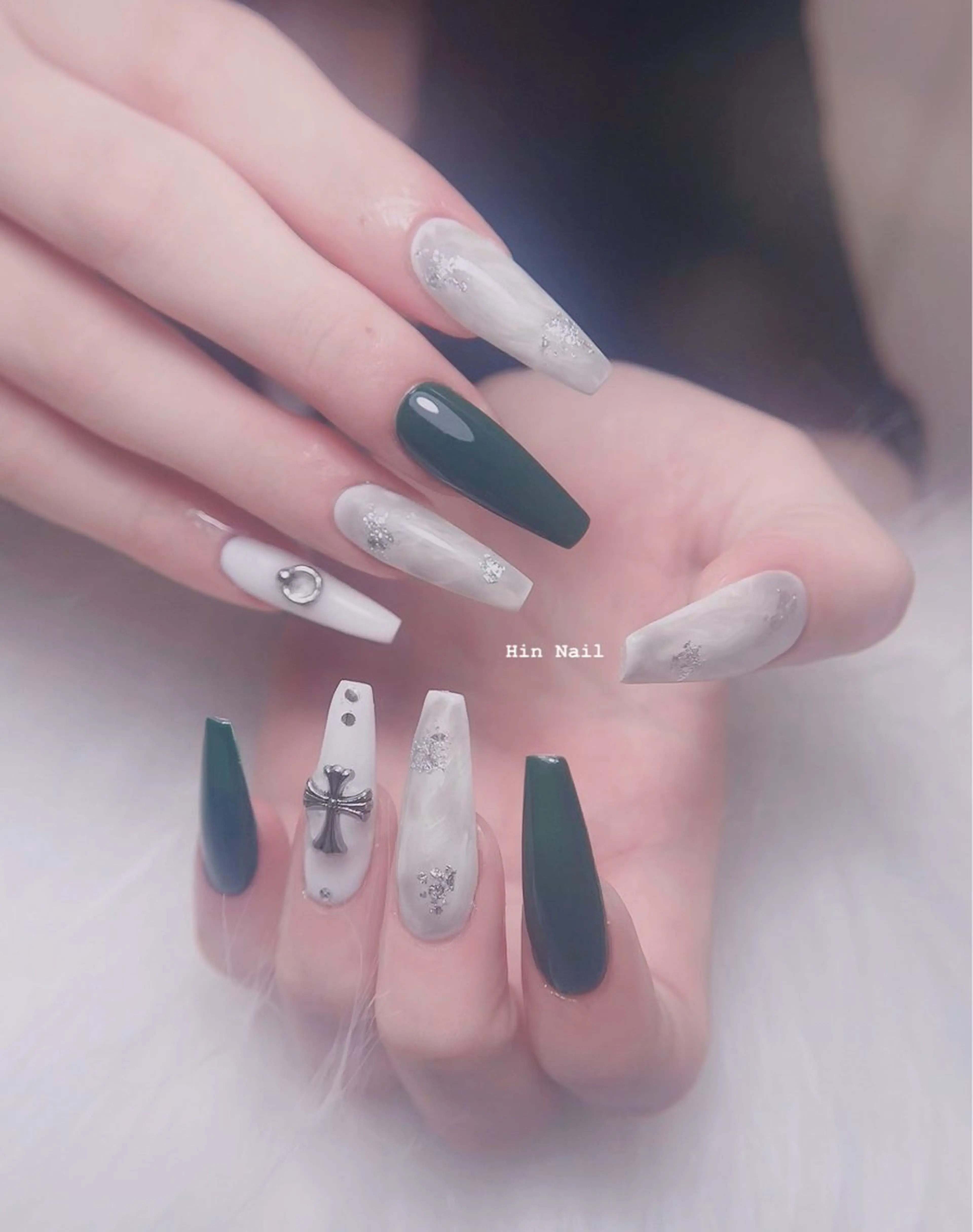 ネイル ハンドネイル Hin Nail Osaka所属・Hin Nailsのネイルデザイン
