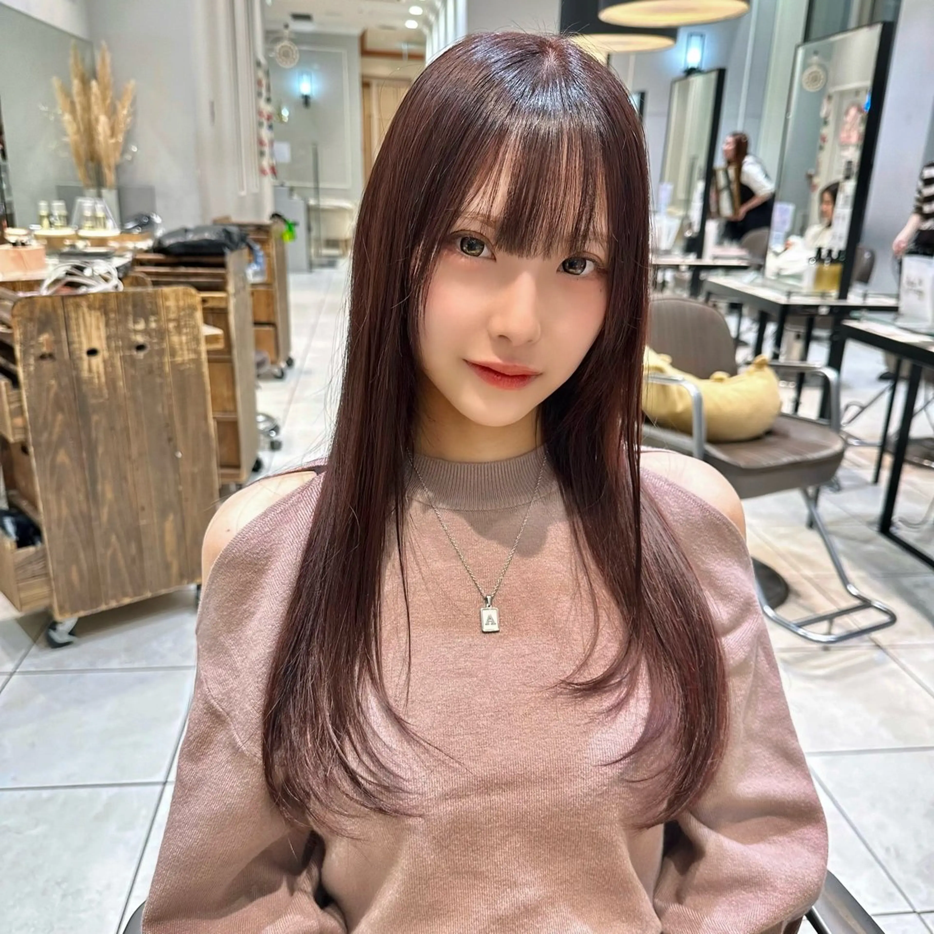 【期間限定】🩶前髪カット➕ワンカラー(うる艶NINAトリートメント付)🩶の写真