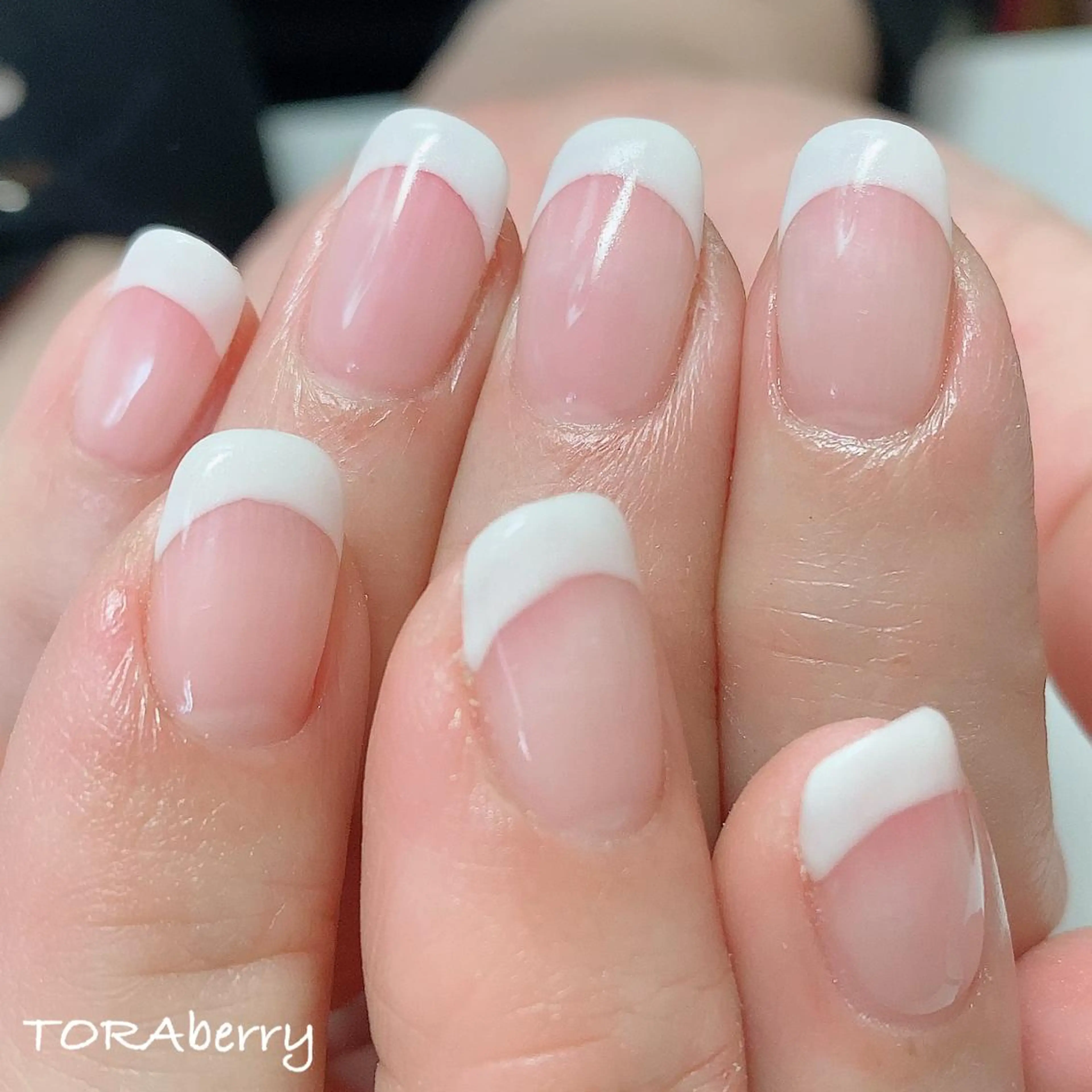 ネイル フレンチネイル ハンドネイル ネイリスト なつみのネイルデザイン