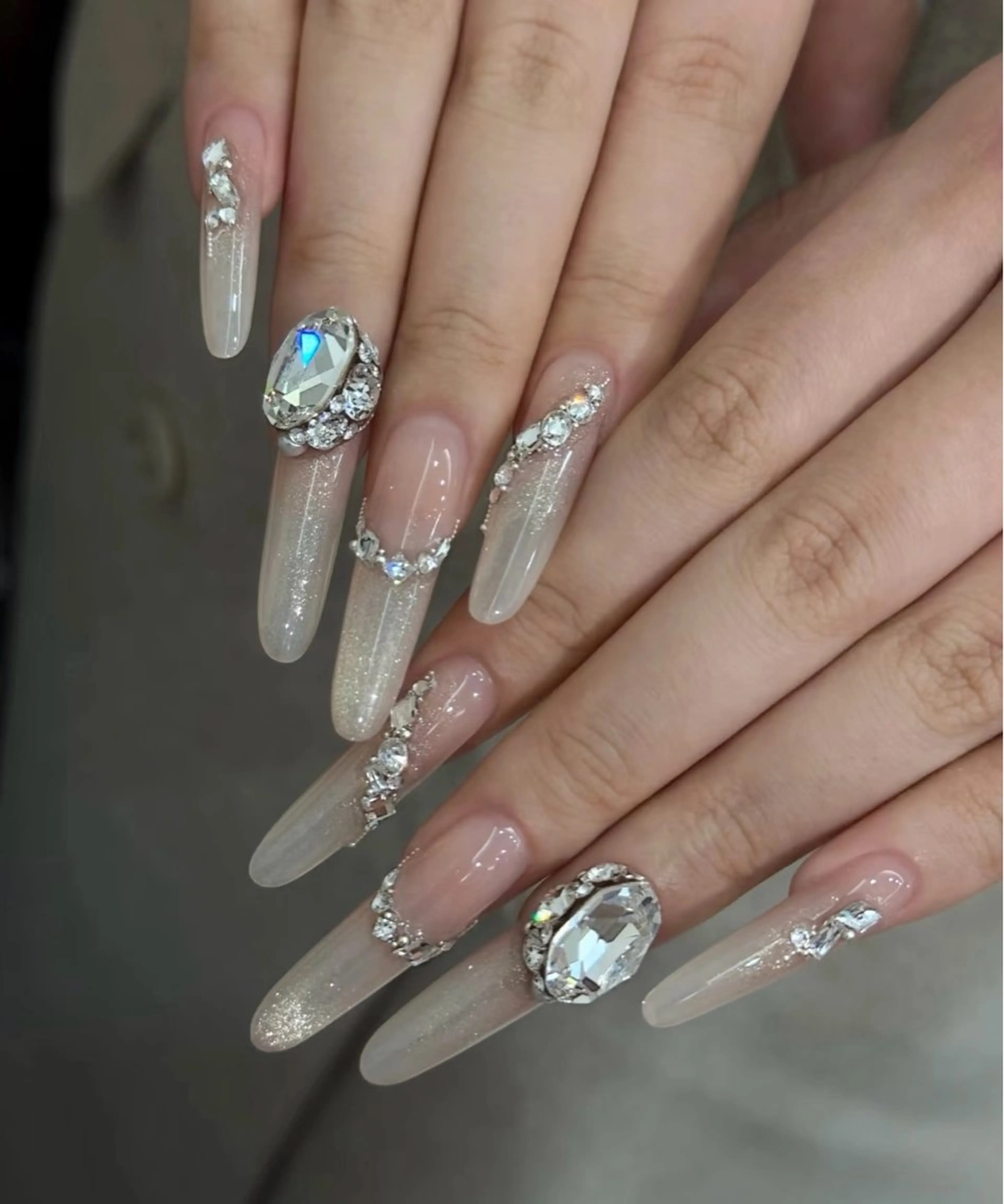 「10月限定」チップ長さ出しアートやり放題　持ち込みok👌の写真