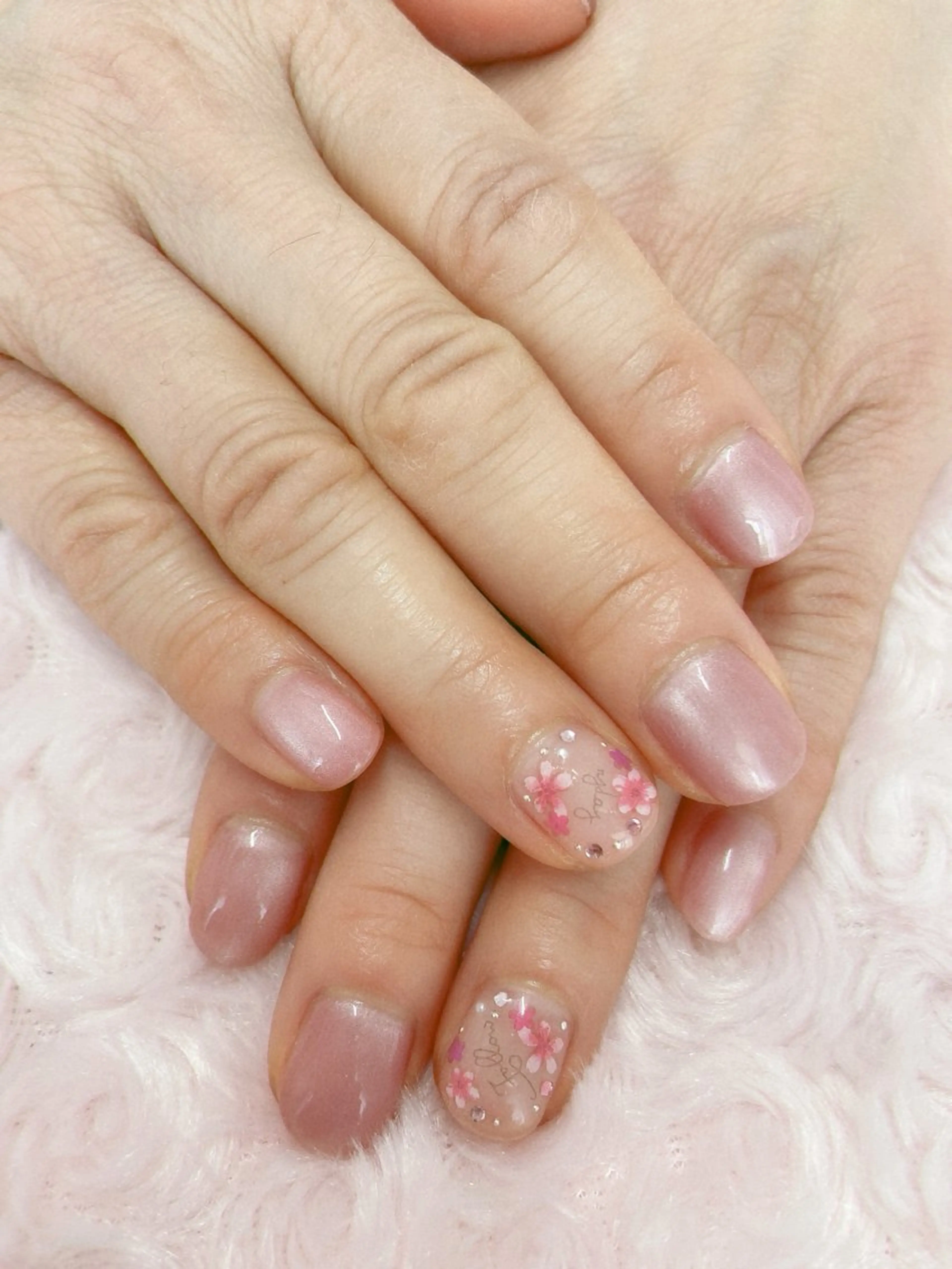 ネイル アートネイル 桜ネイル 入学式 長さ出し ジェルネイル ハンドネイル nail salon Berry所属・前田 りかのネイルデザイン