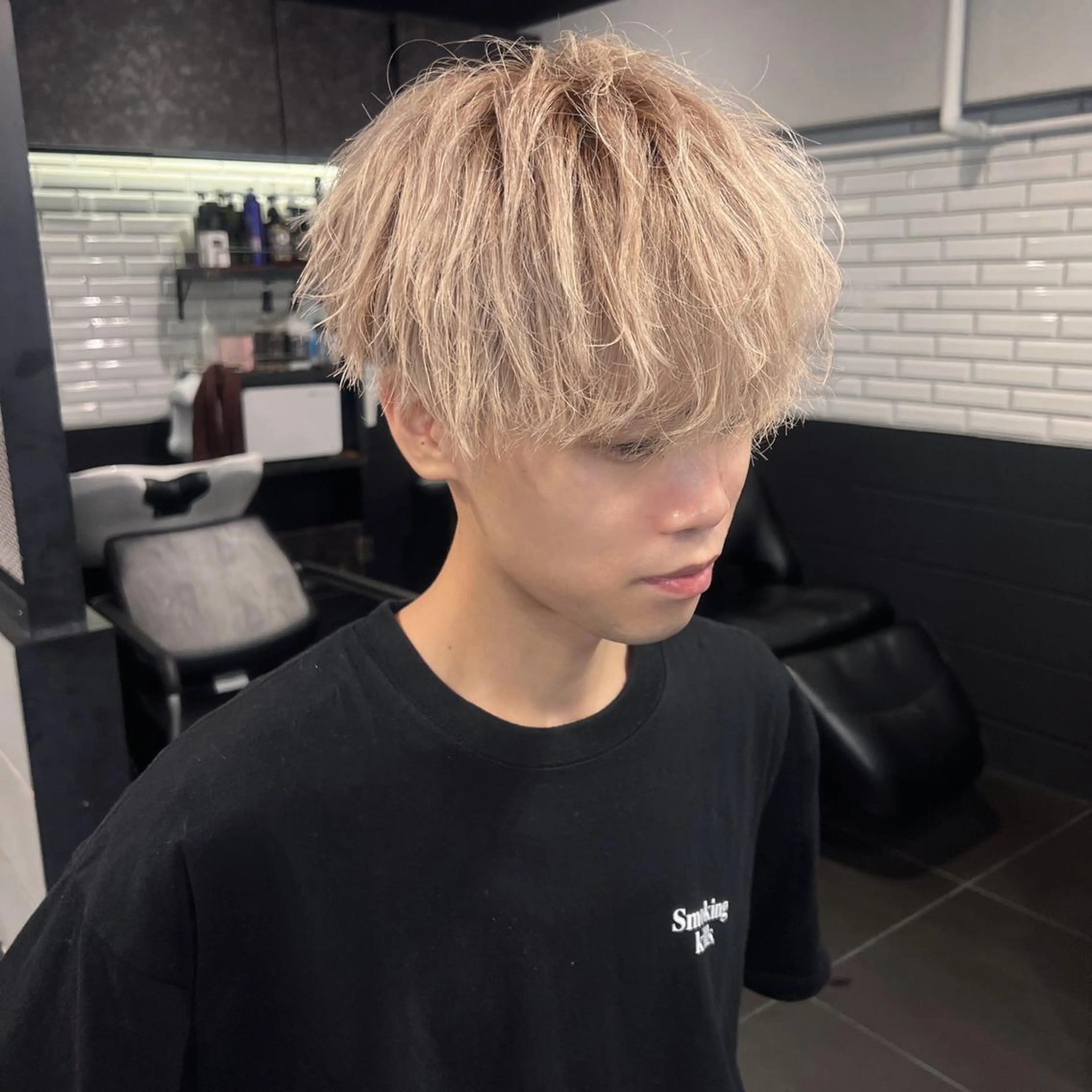 ショート カラー パーマ メンズ メンズブリーチ マッシュ ベージュカラー ブリーチ ミルクティーベージュ メンズ特化/パーマ/ メッシュ/竜成のヘアスタイル