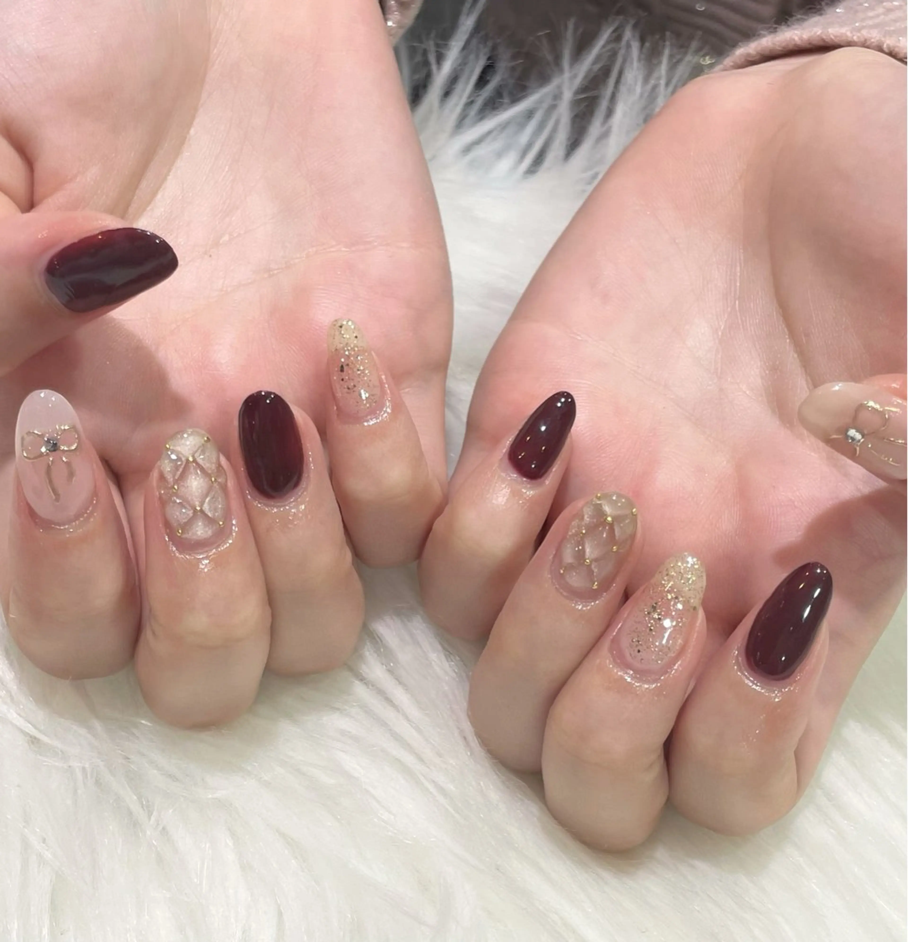 ネイル ボルドー ゴールド リボン ハンドネイル jujur HARUKA🌸のネイルデザイン