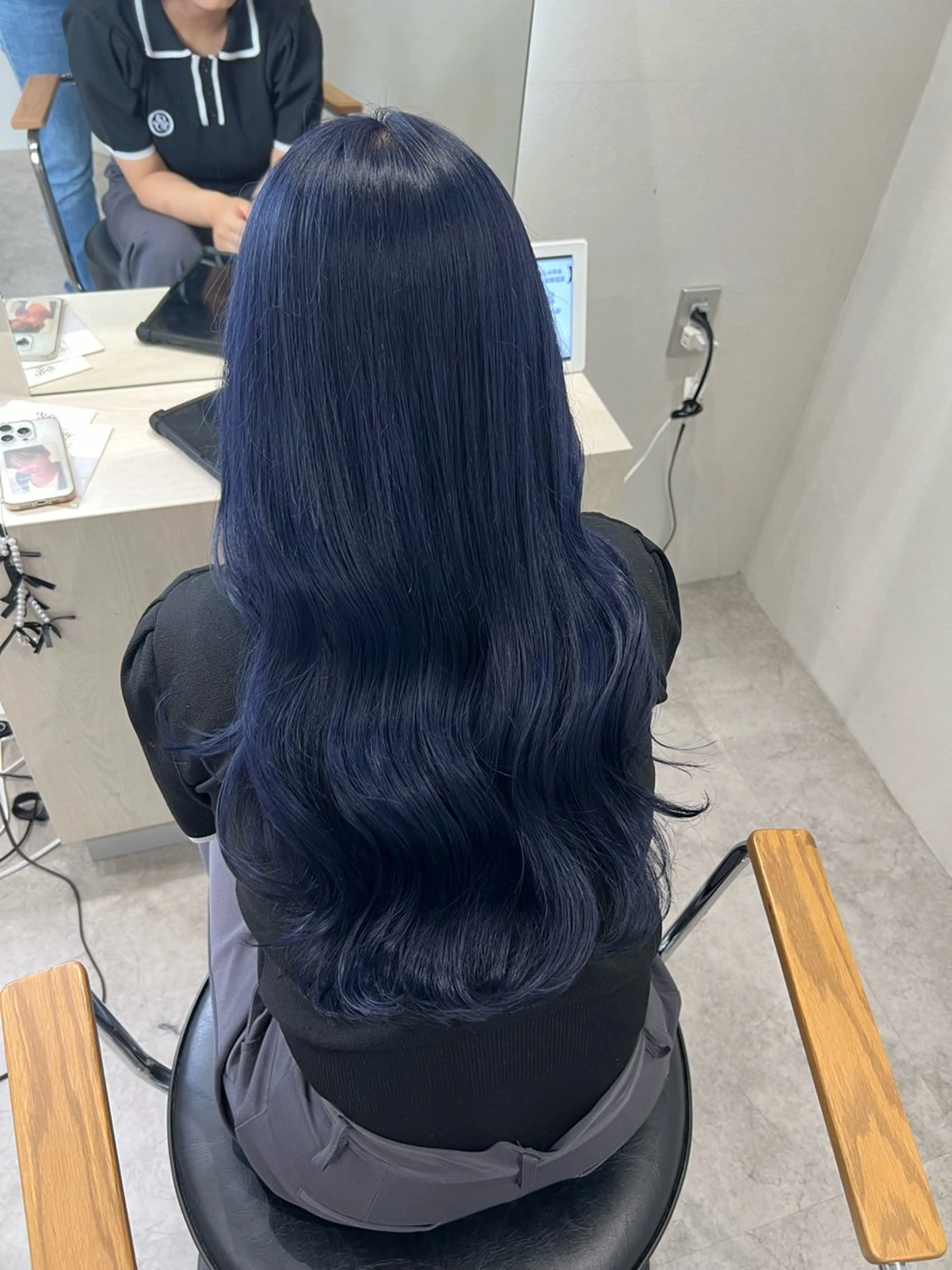 ロング カラー 黒髪 ブルーカラー ブルーブラック ヘアカラー トリートメント 韓国透明感/艶カラー saya🧸🍼のヘアスタイル