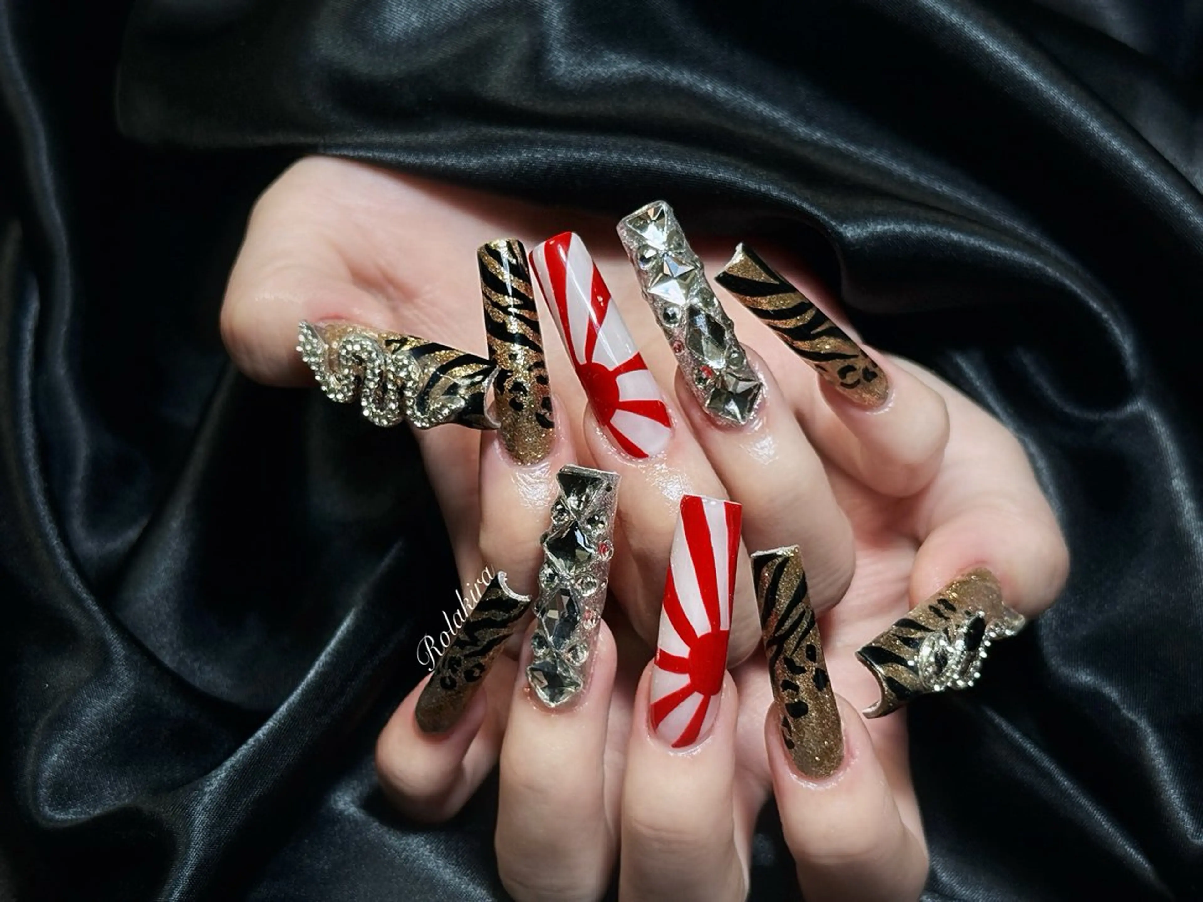 ロング 韓国風ヘア ハンドネイル Rola kira nail salon所属・Rola kira 麗のネイルデザイン