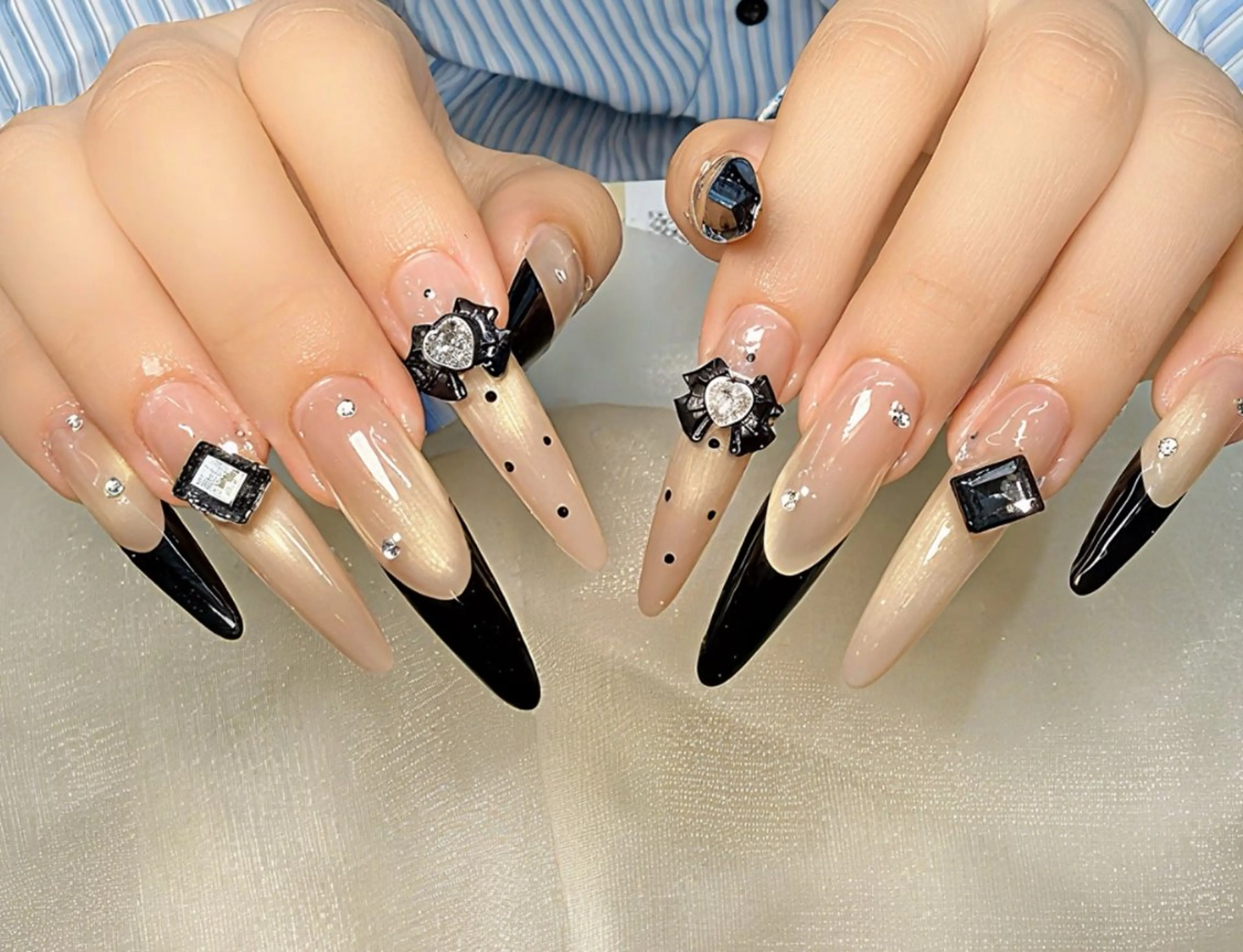 ネイル ハンドネイル ハンドケア 🍑 momo_nailのネイルデザイン