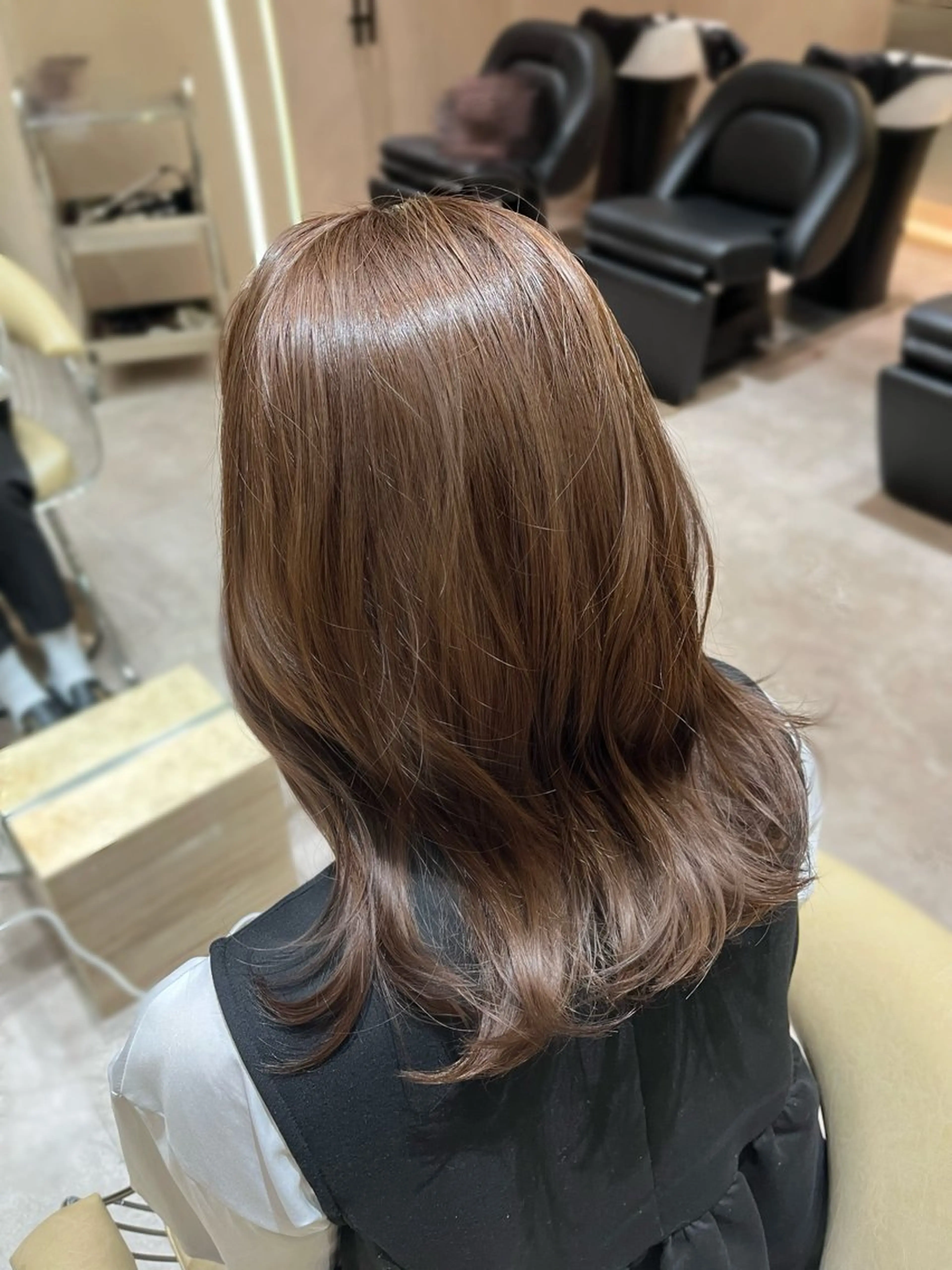 ミディアム ヘアカラー 顔周りカット/ 透明感カラー/ユナのヘアスタイル