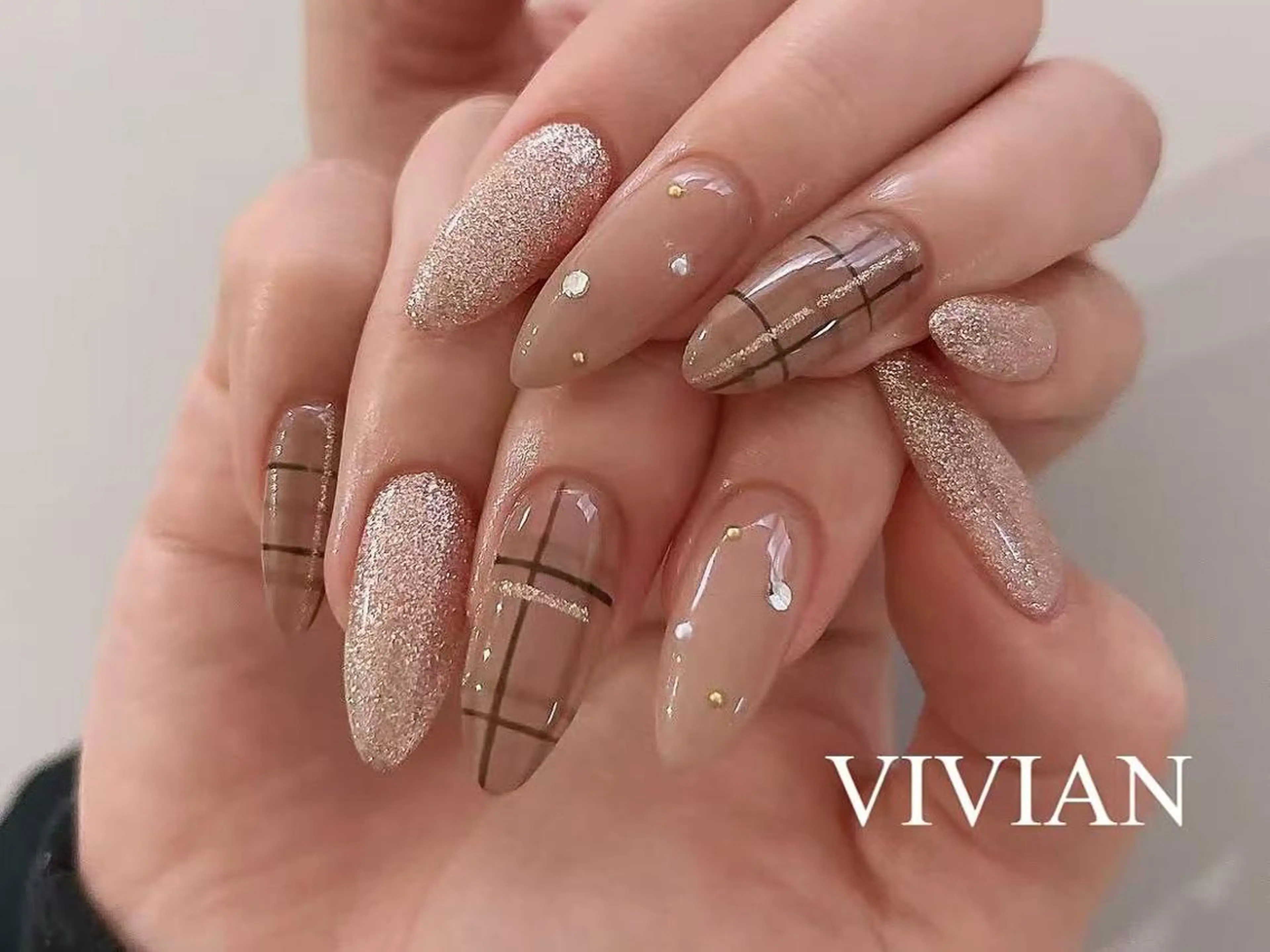 ネイル VIVIAN リサのネイルデザイン