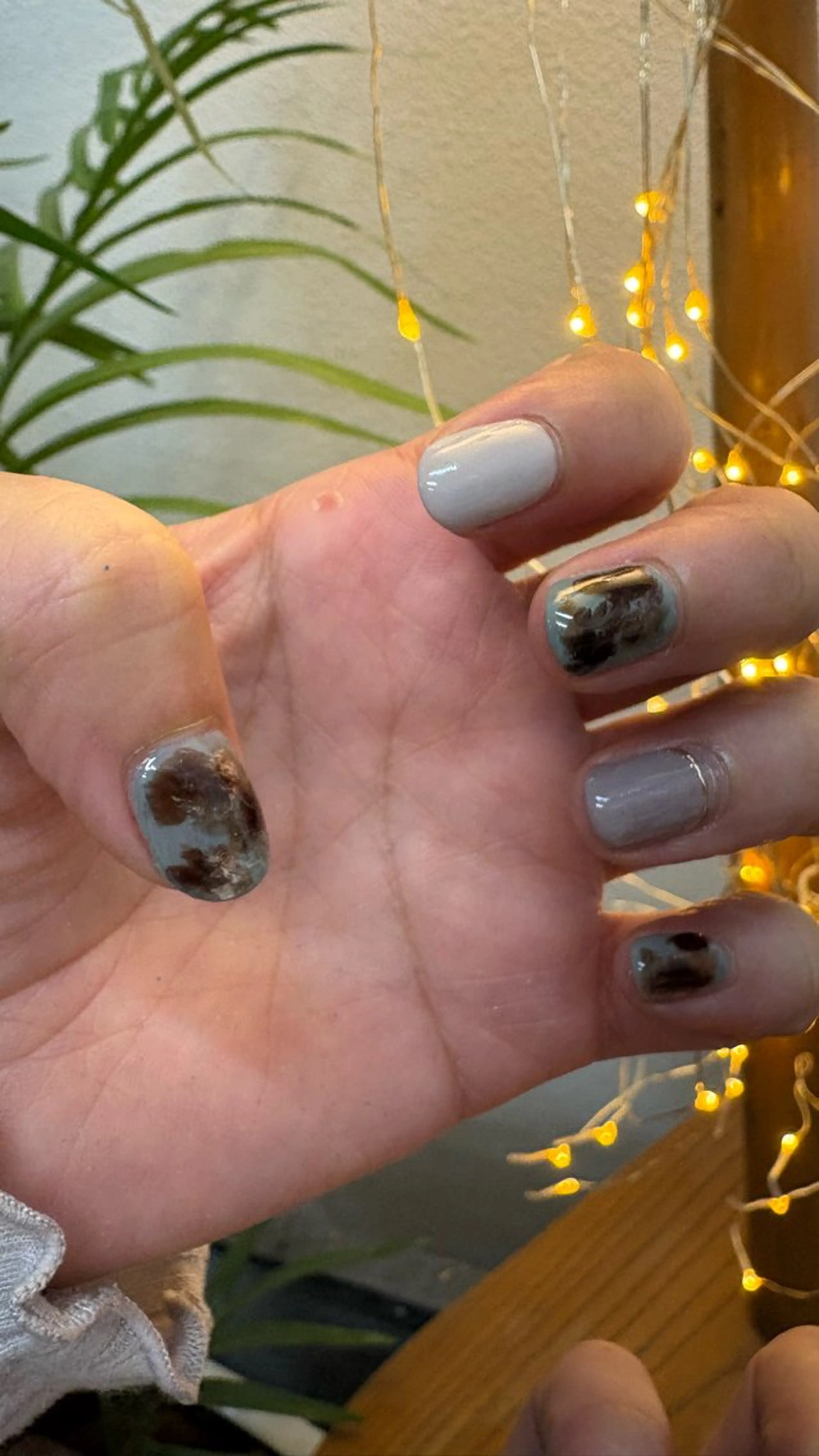 ネイル ニコネイルサロンワークスクール所属・ニコネイルスクール 5NISHIのネイルデザイン