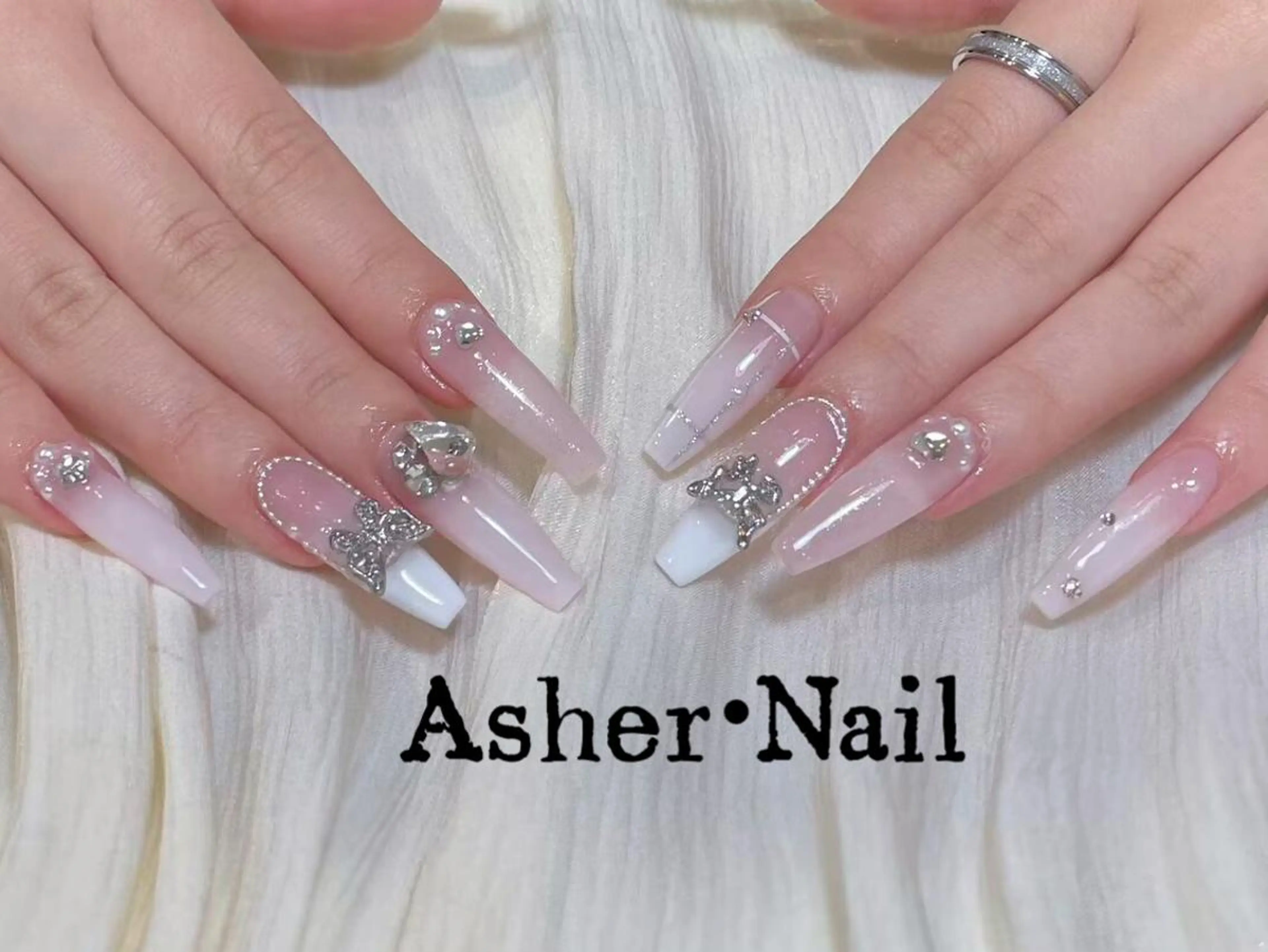 ネイル ハンドネイル ハンドケア Asher-HIKA 🌞のネイルデザイン