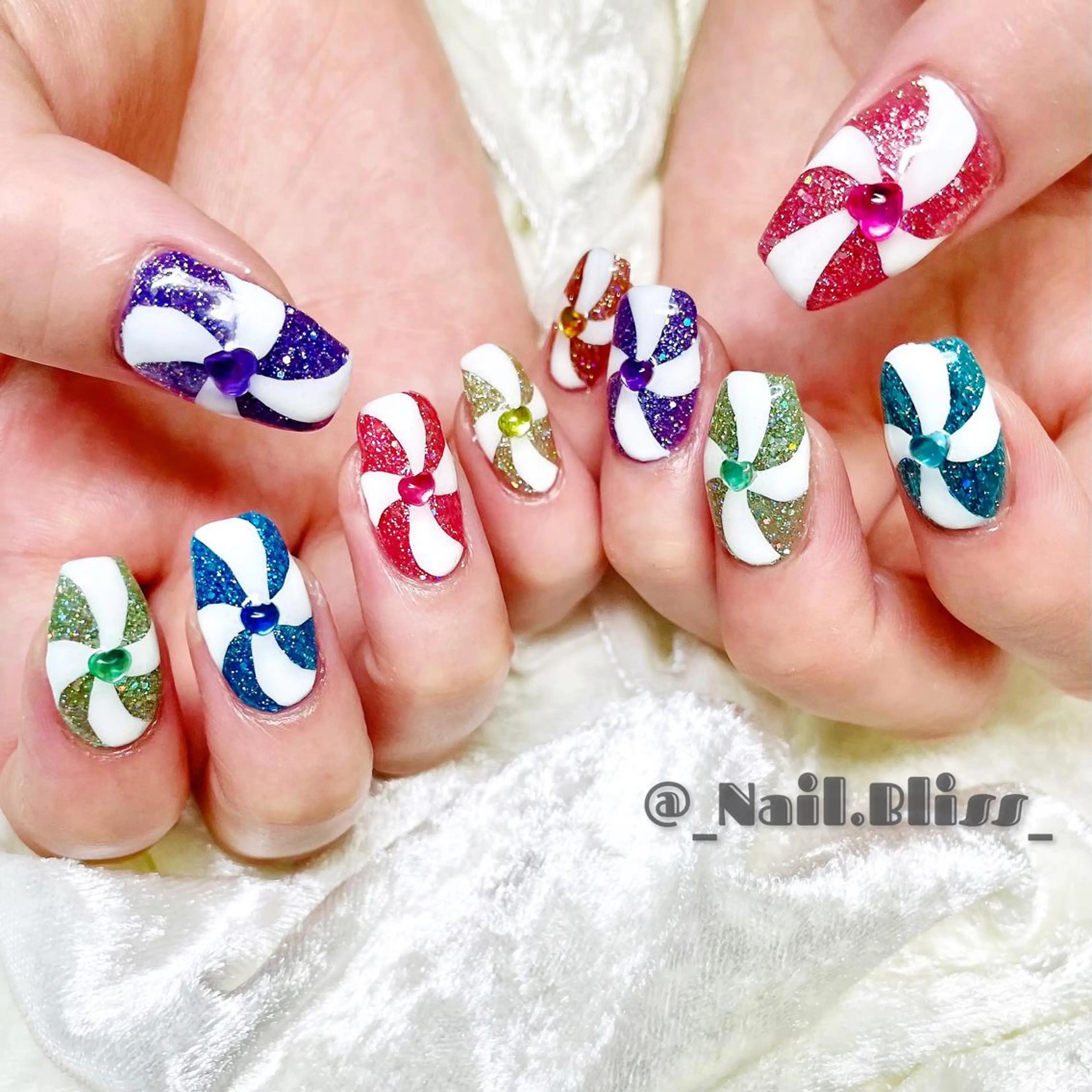 ネイル ハンドネイル NAIL BLISSのネイルデザイン