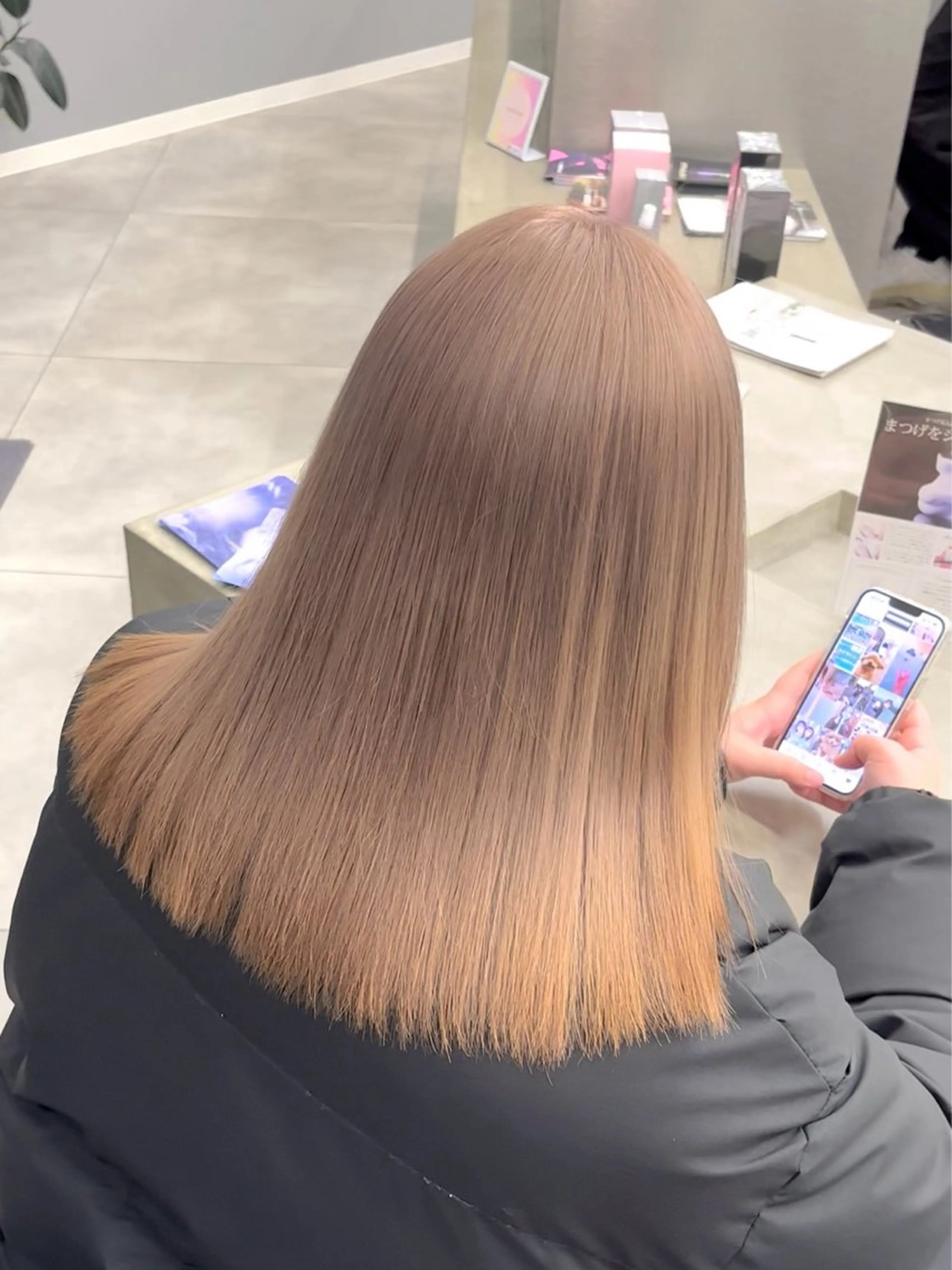 セミロング カラー ベージュカラー ブリーチ ミルクティーベージュ ヘアカラー 髪質改善特化/ メンズパーマ◎椿原のヘアスタイル