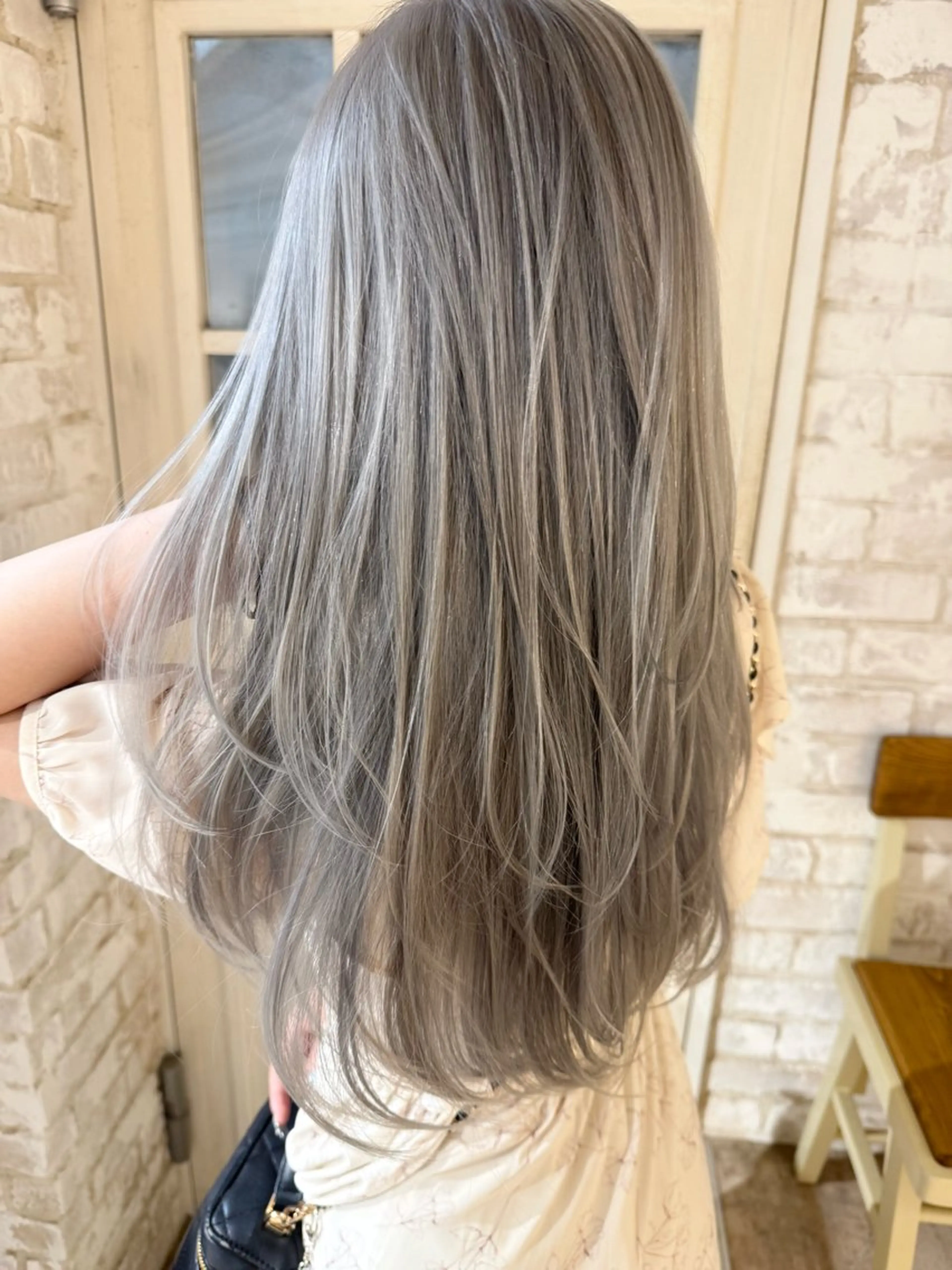 ❤️ミニモ初回限定10%オフ❤️ 【ブリーチ】カット+ダブルカラー＋前処理トリートメントの写真