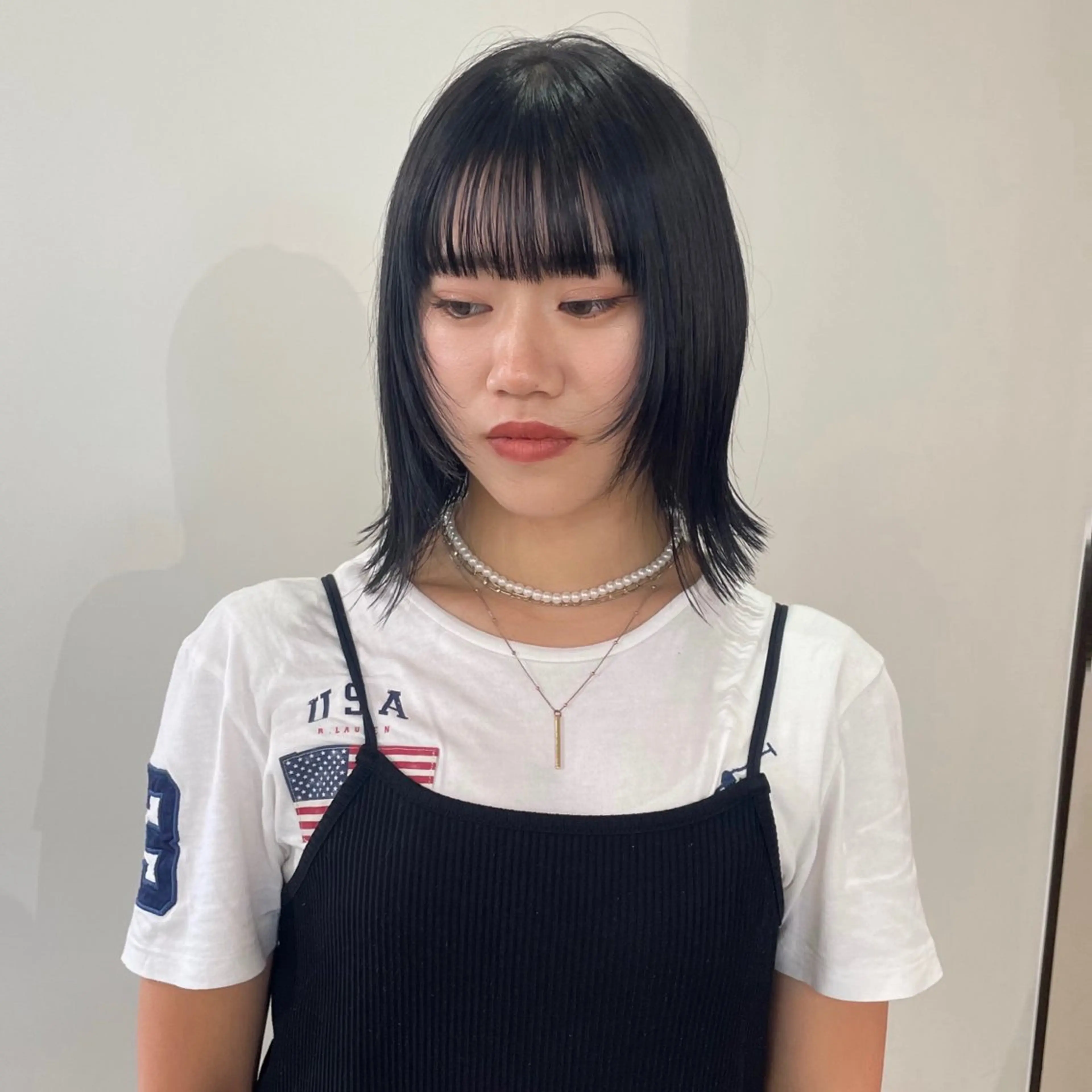 ショート カラー 黒髪 ブリーチ 透明感カラー 顔まわりレイヤー 顔周りカット nonoka オリーブ/グレージュのヘアスタイル