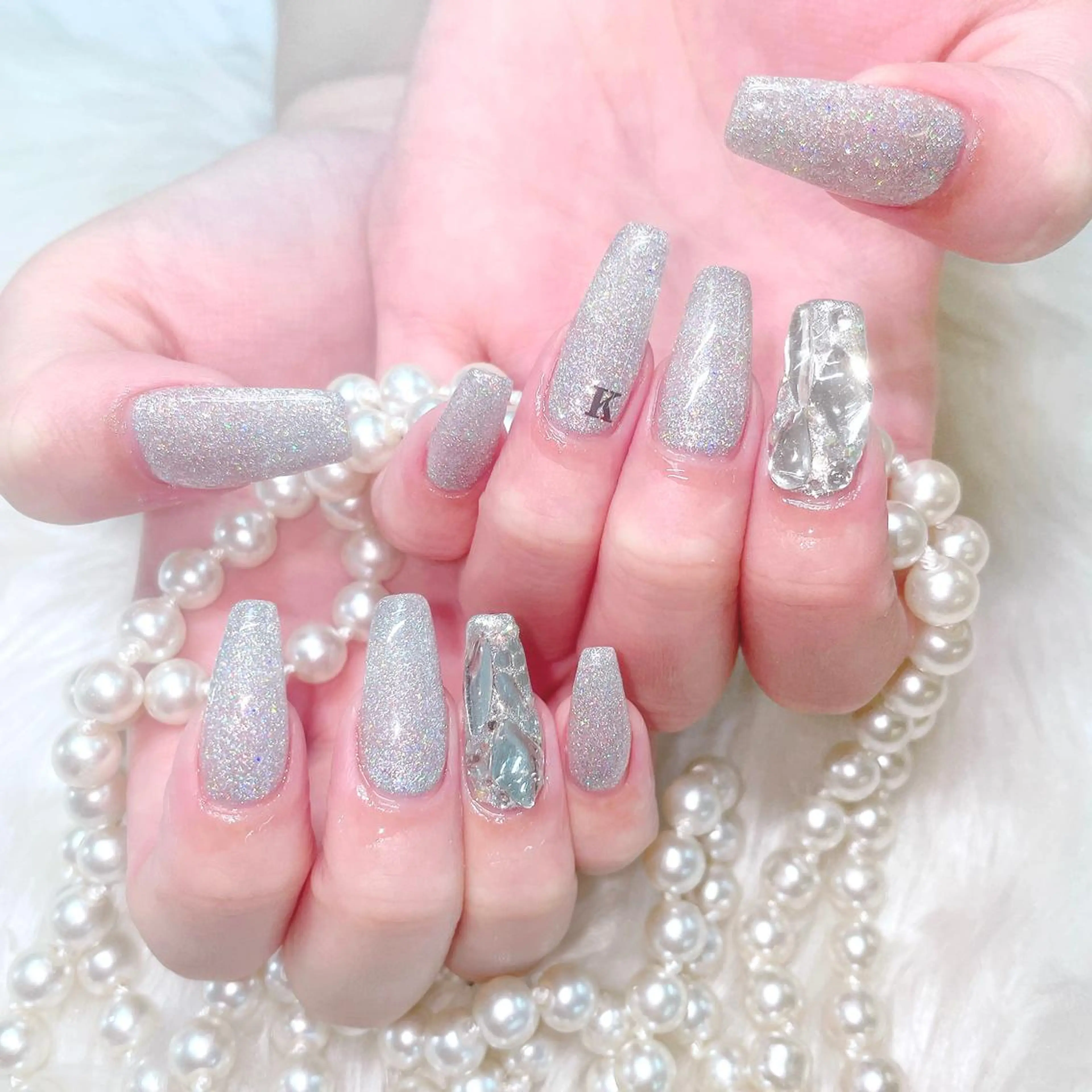 ネイル Go  Today シェアサロン 新宿Gratia店所属・杉山 栞のネイルデザイン