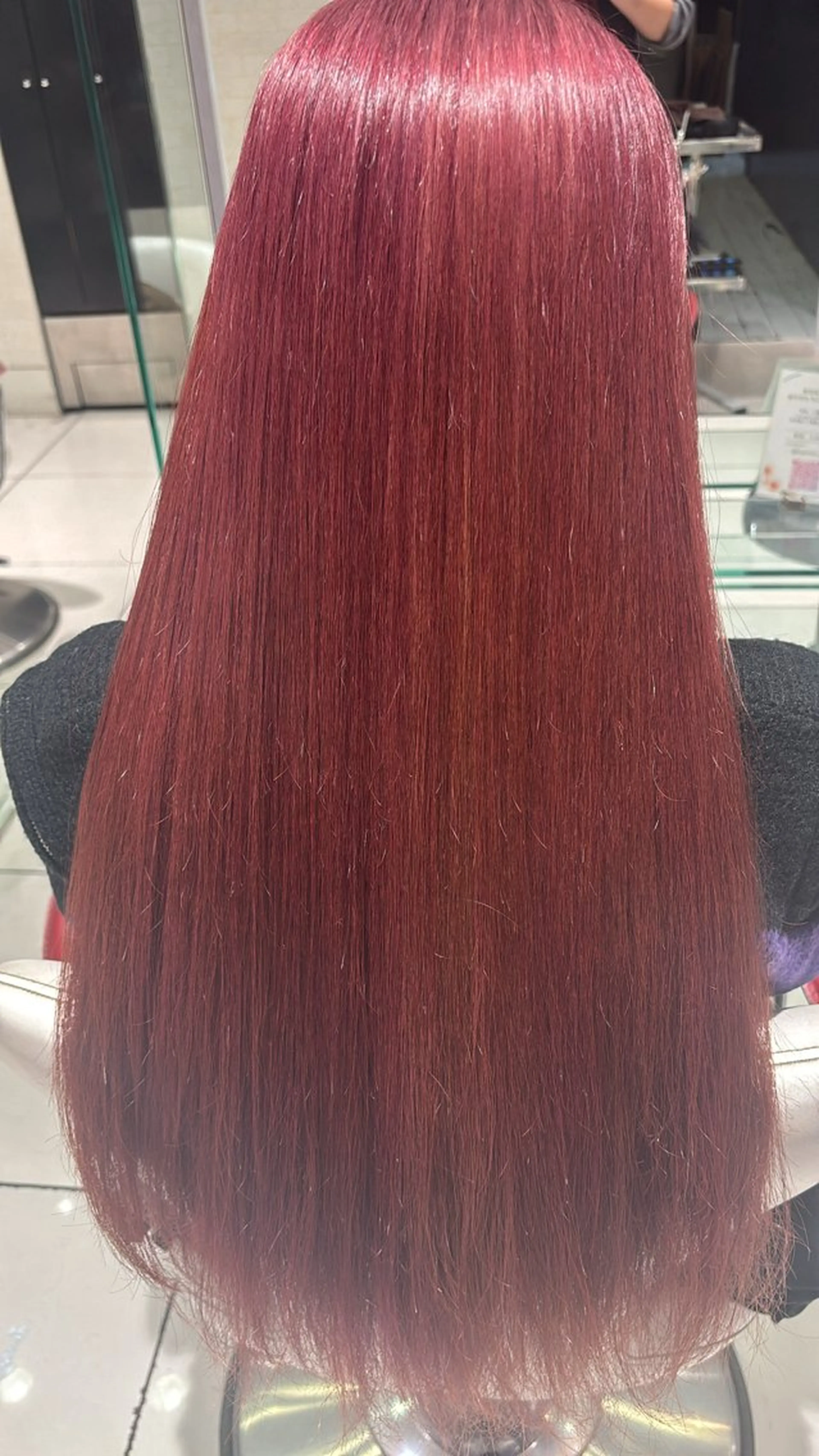 ロング カラー H. shinkaiのヘアスタイル