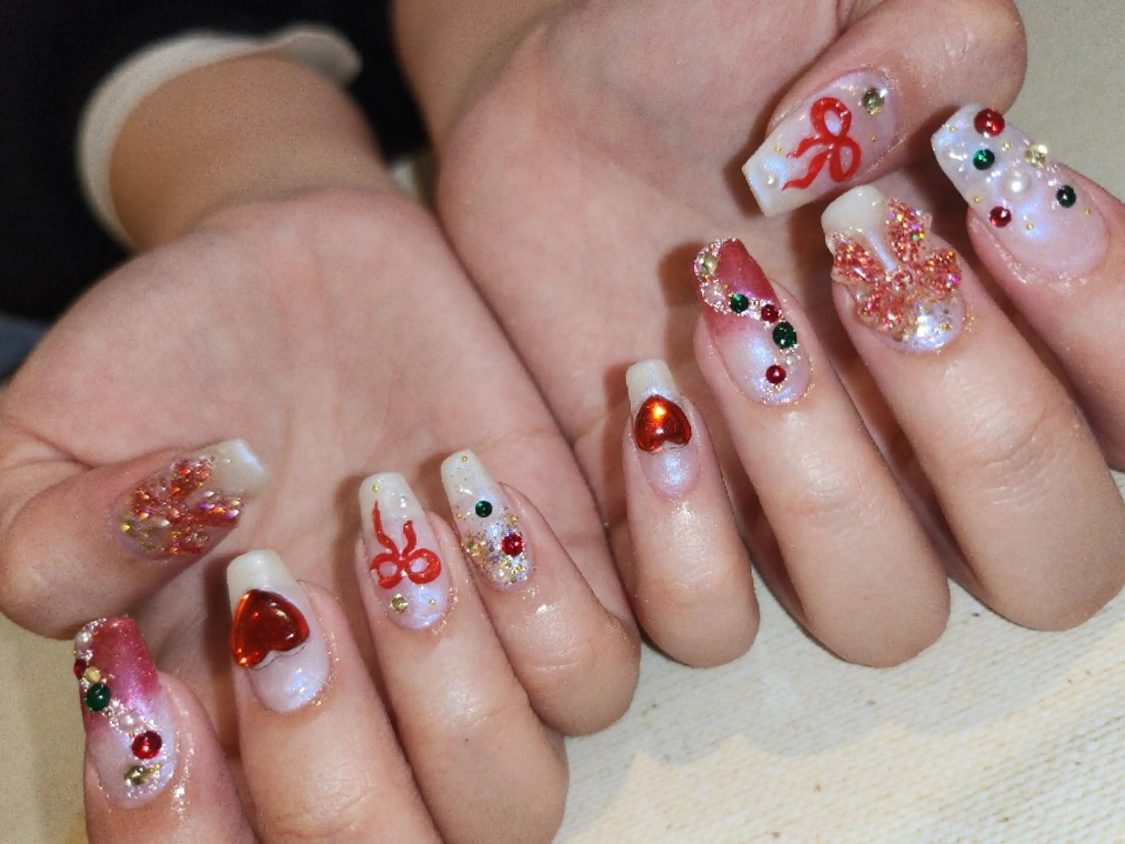 ネイル クリスマス 💜bora .のネイルデザイン