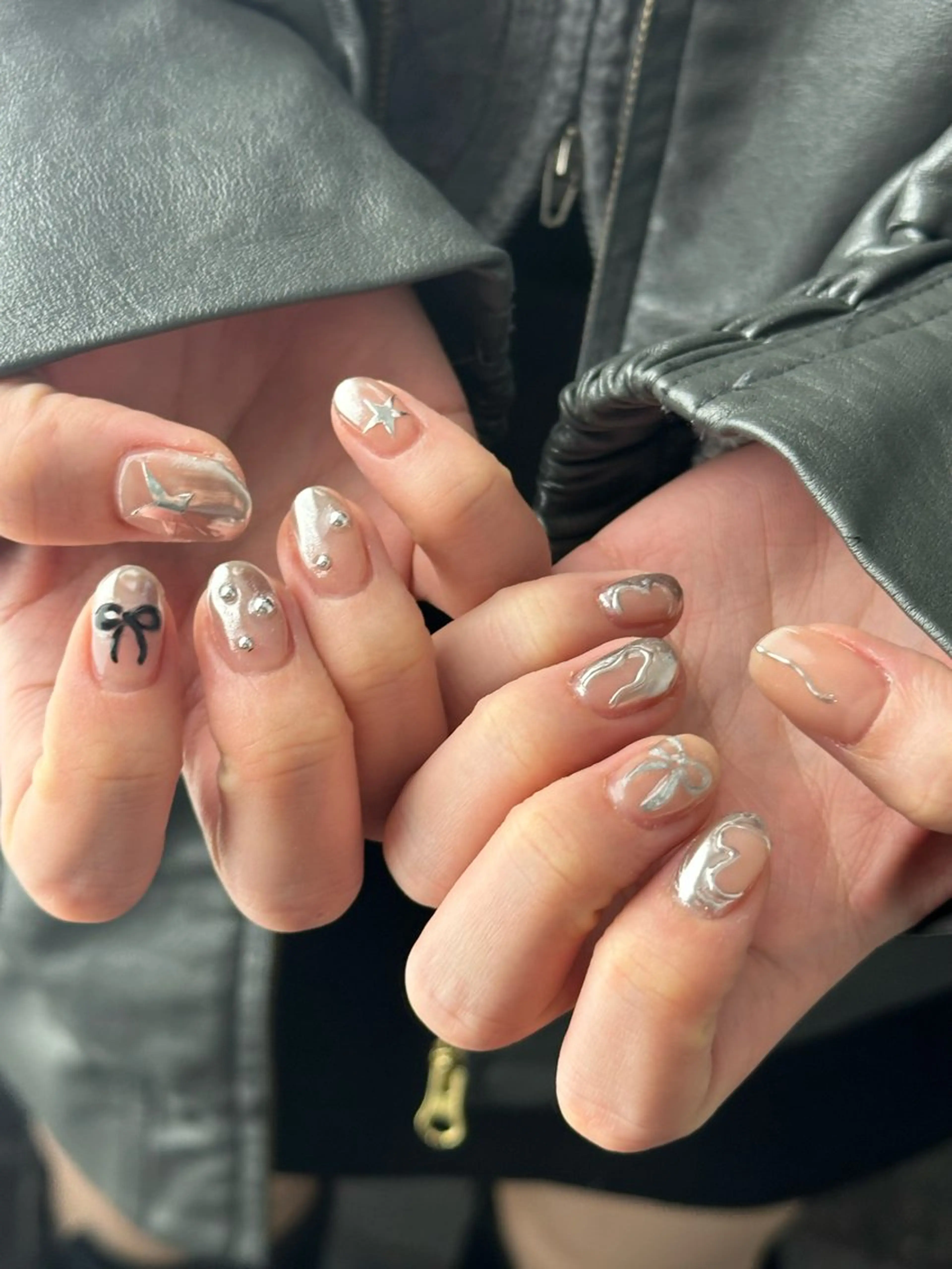 ネイル ハンドネイル 🎀韓国レイヤー特化 🎀ベージュ/ミクのヘアスタイル