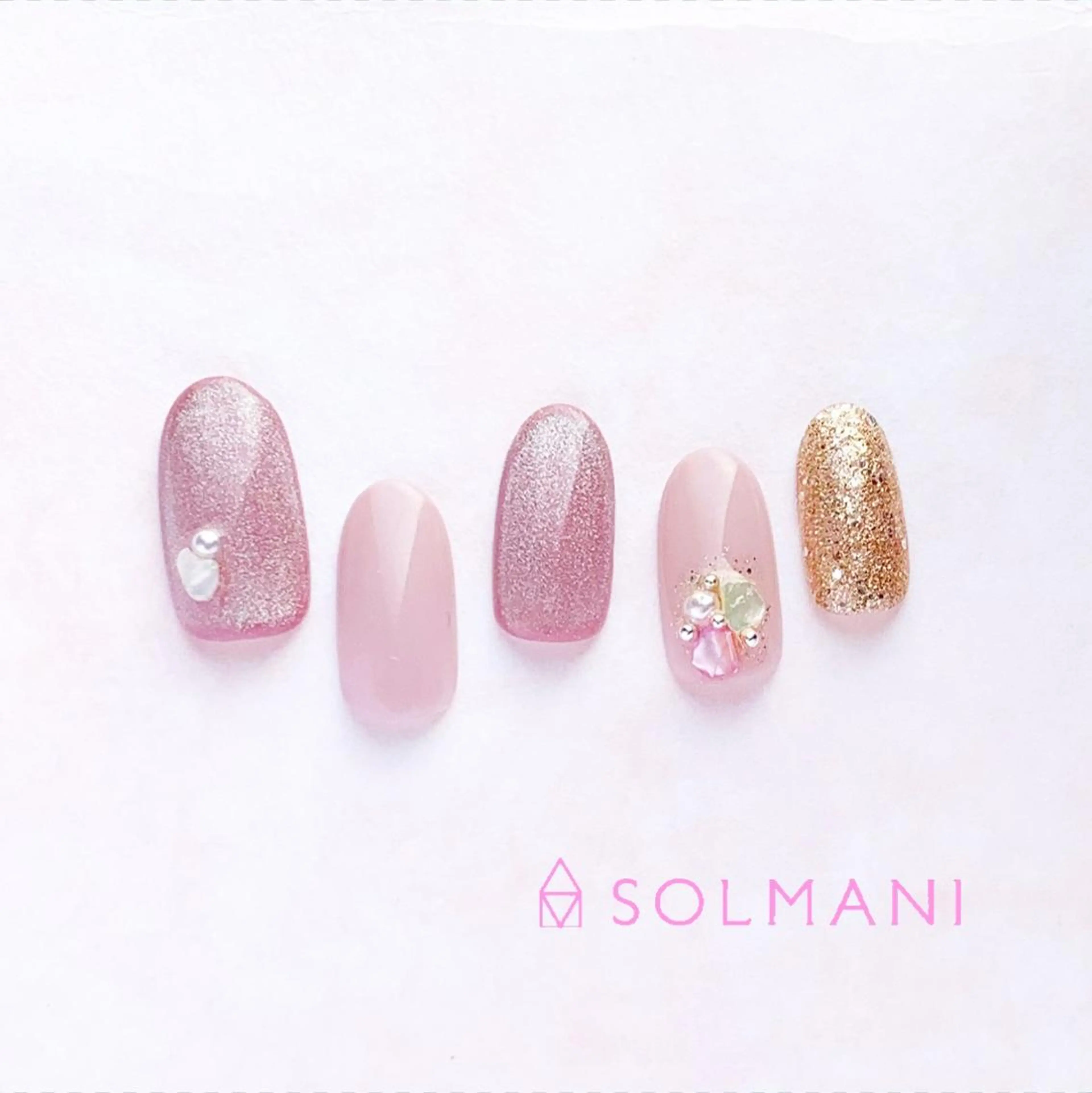 ネイル マグネットネイル オフィスネイル SOLMANI 予約担当のネイルデザイン