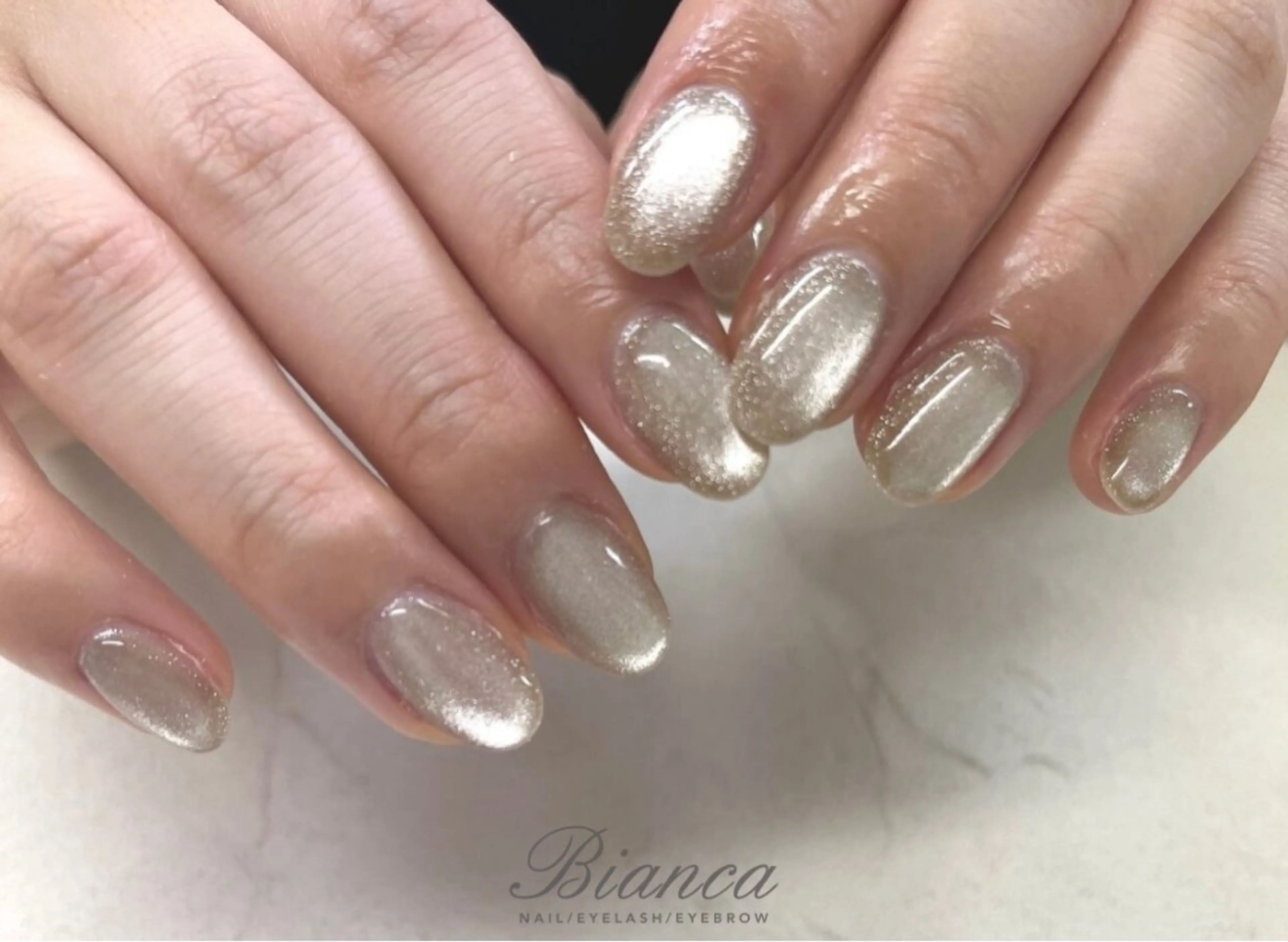 オフ無🫧ハンドネイル💅46種類から選べるマグネット60分¥8180の写真