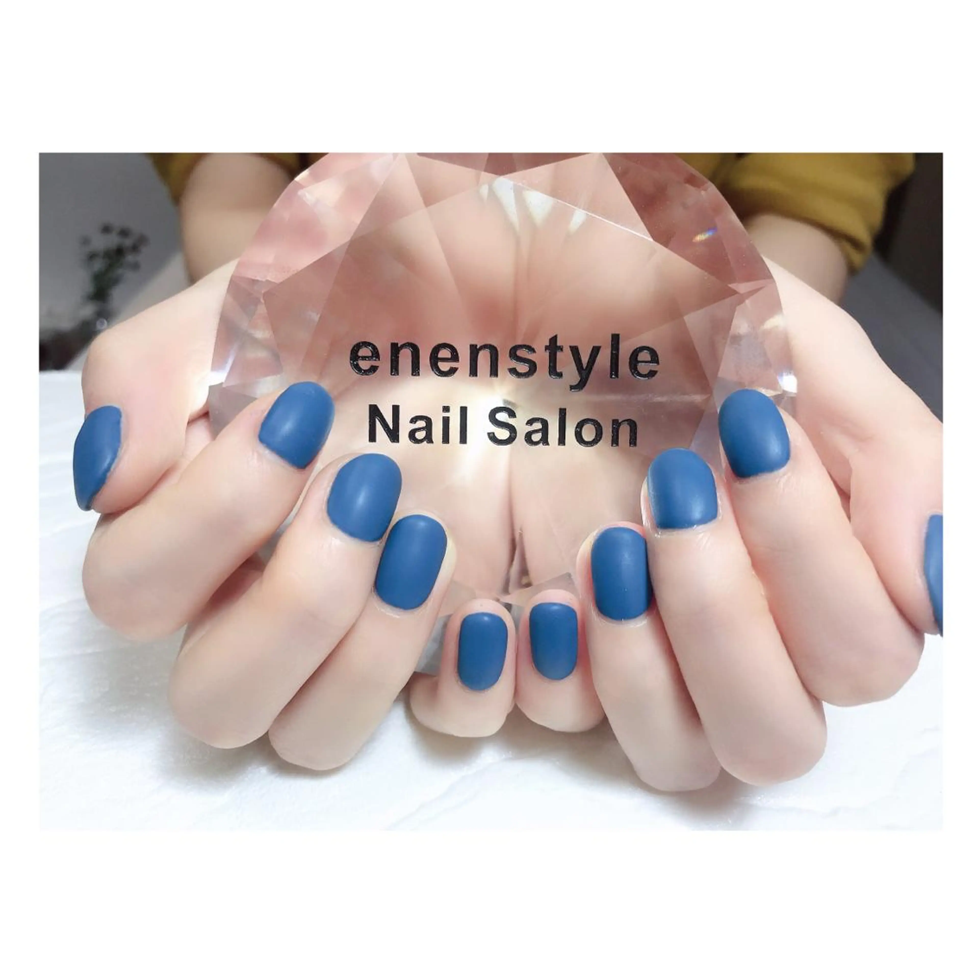 ショート ネイル ジェルネイル マットネイル ネイビー ニュアンスネイル オフィスネイル 👑enen style👑のネイルデザイン