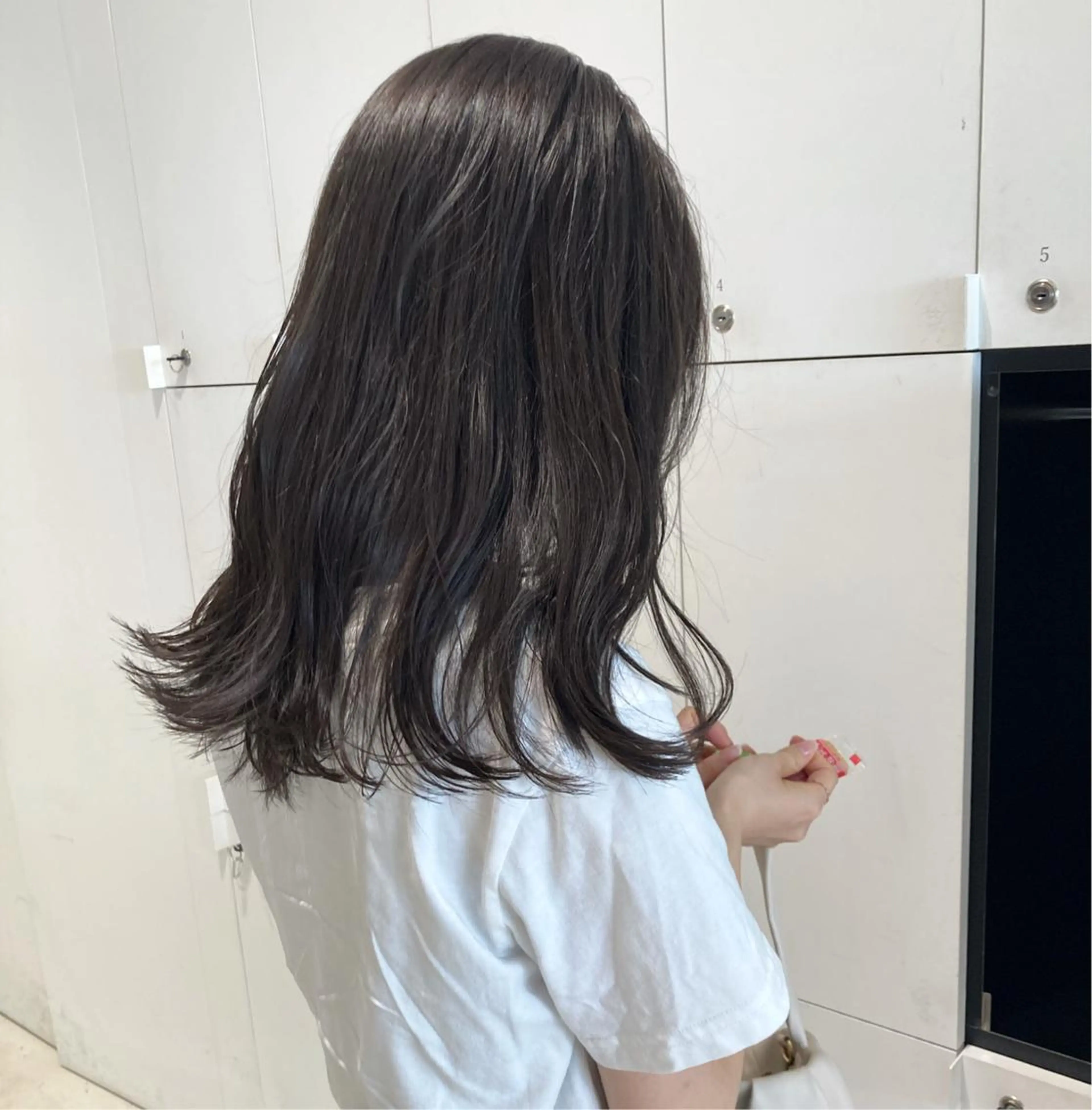 セミロング カラー ヘアカラー トリートメント 透明感カラー🫧 nanohaのヘアスタイル