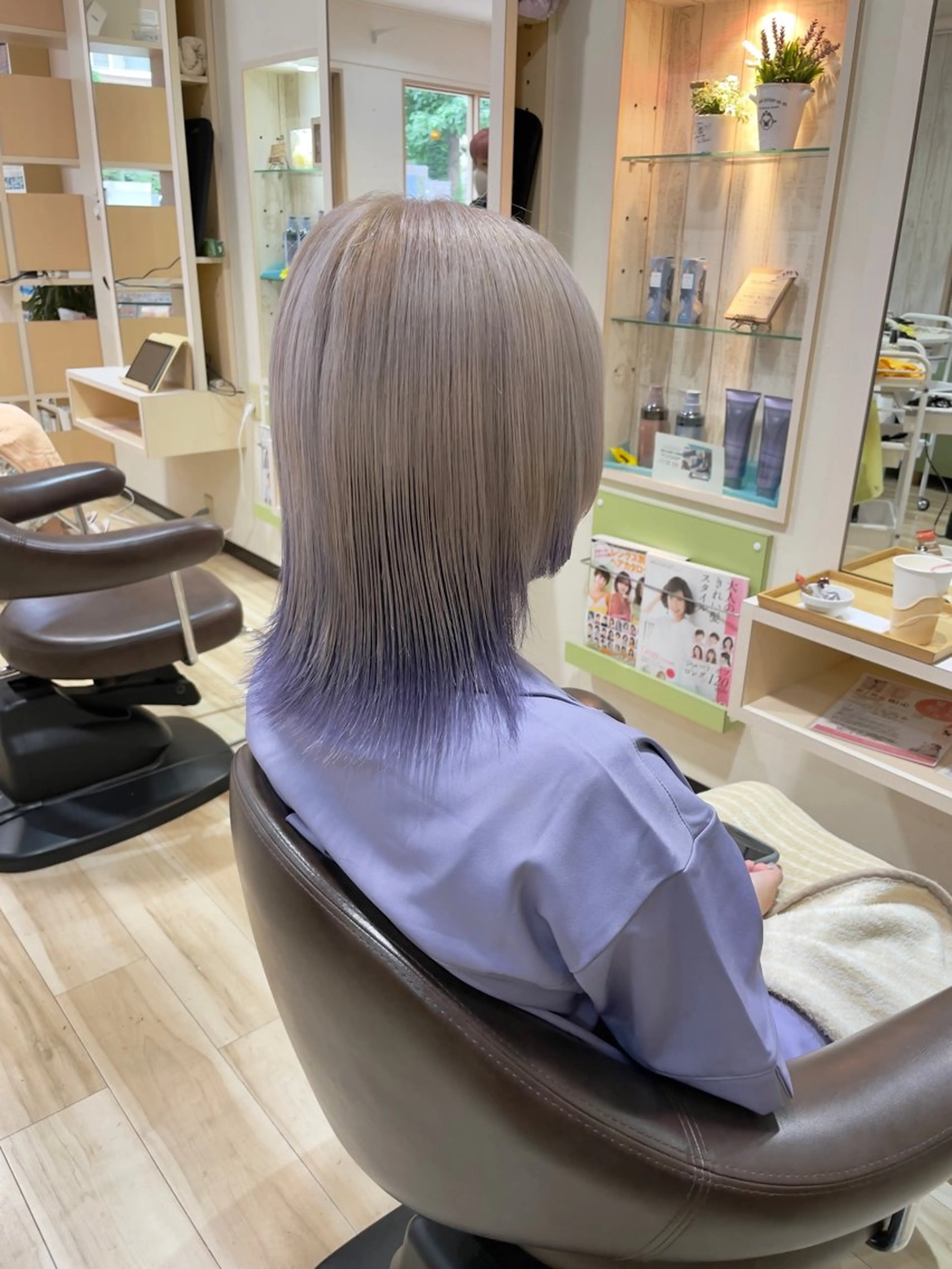 ミディアム カラー 🌈派手髪ハイトーン 🌈鈴木亮太🌈のヘアスタイル