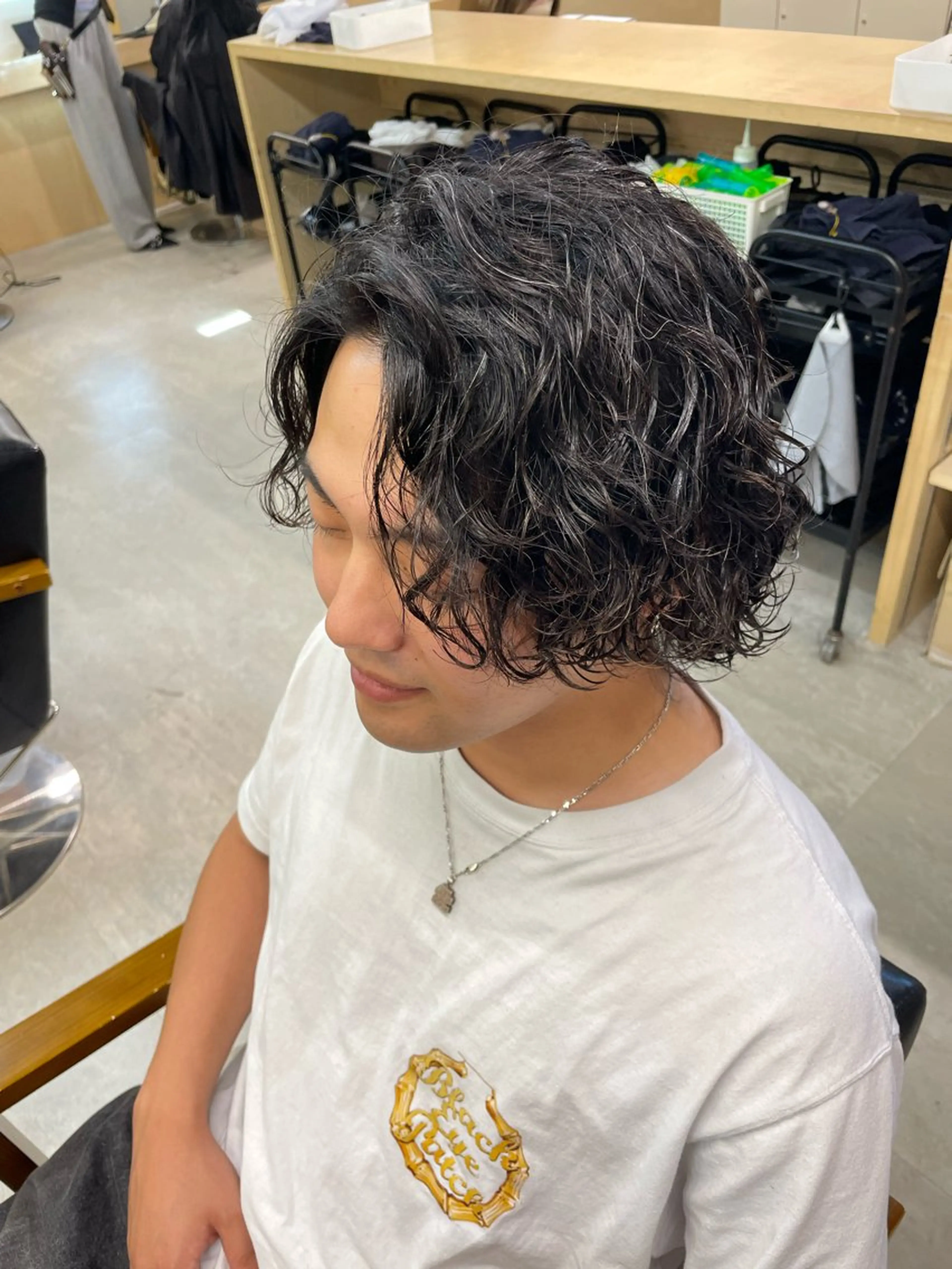ミディアム パーマ メンズ カット パーマ マエダ リョウのヘアスタイル