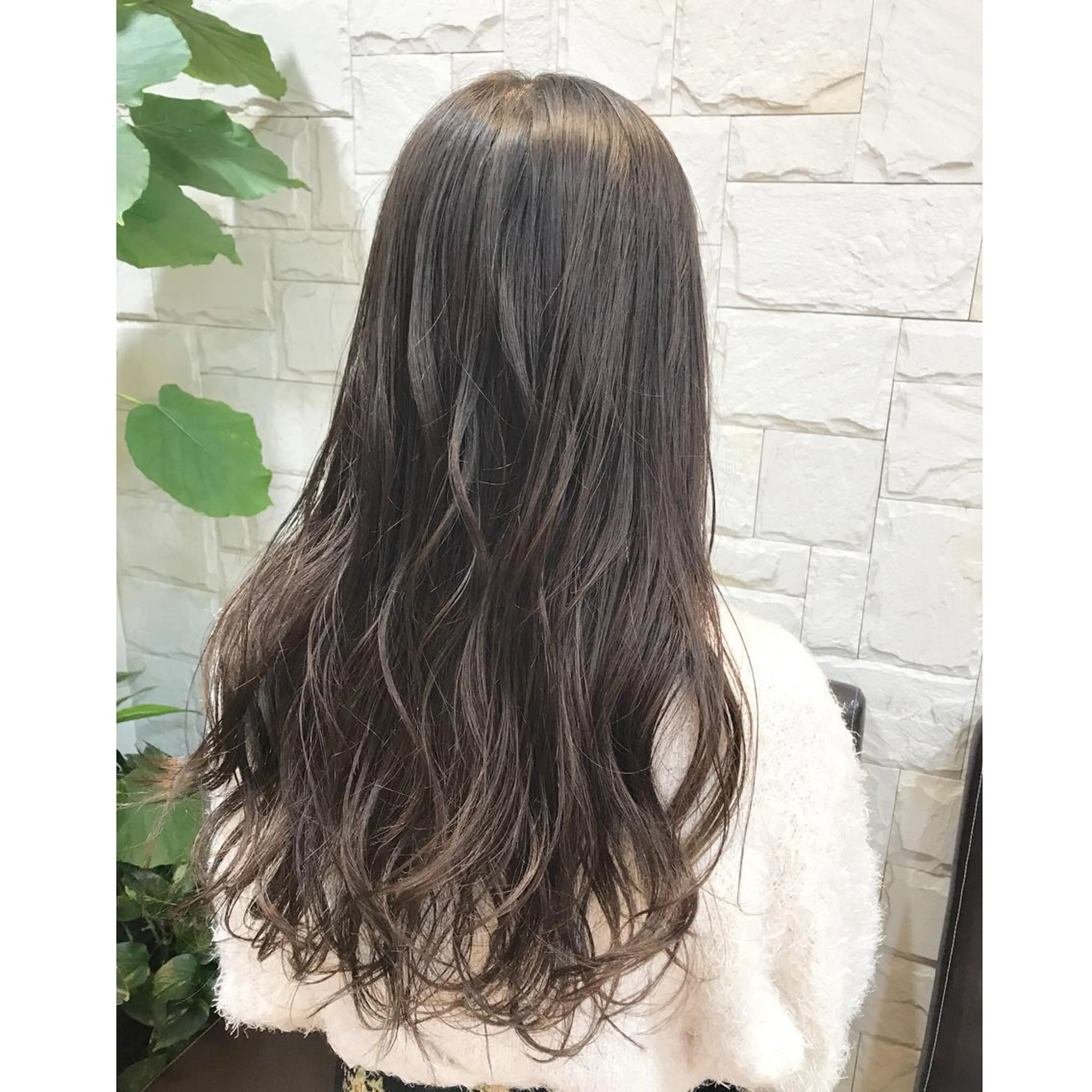 セミロング カラー 髪質改善 艶髪🔵ﾌｾﾅｵﾔのヘアスタイル