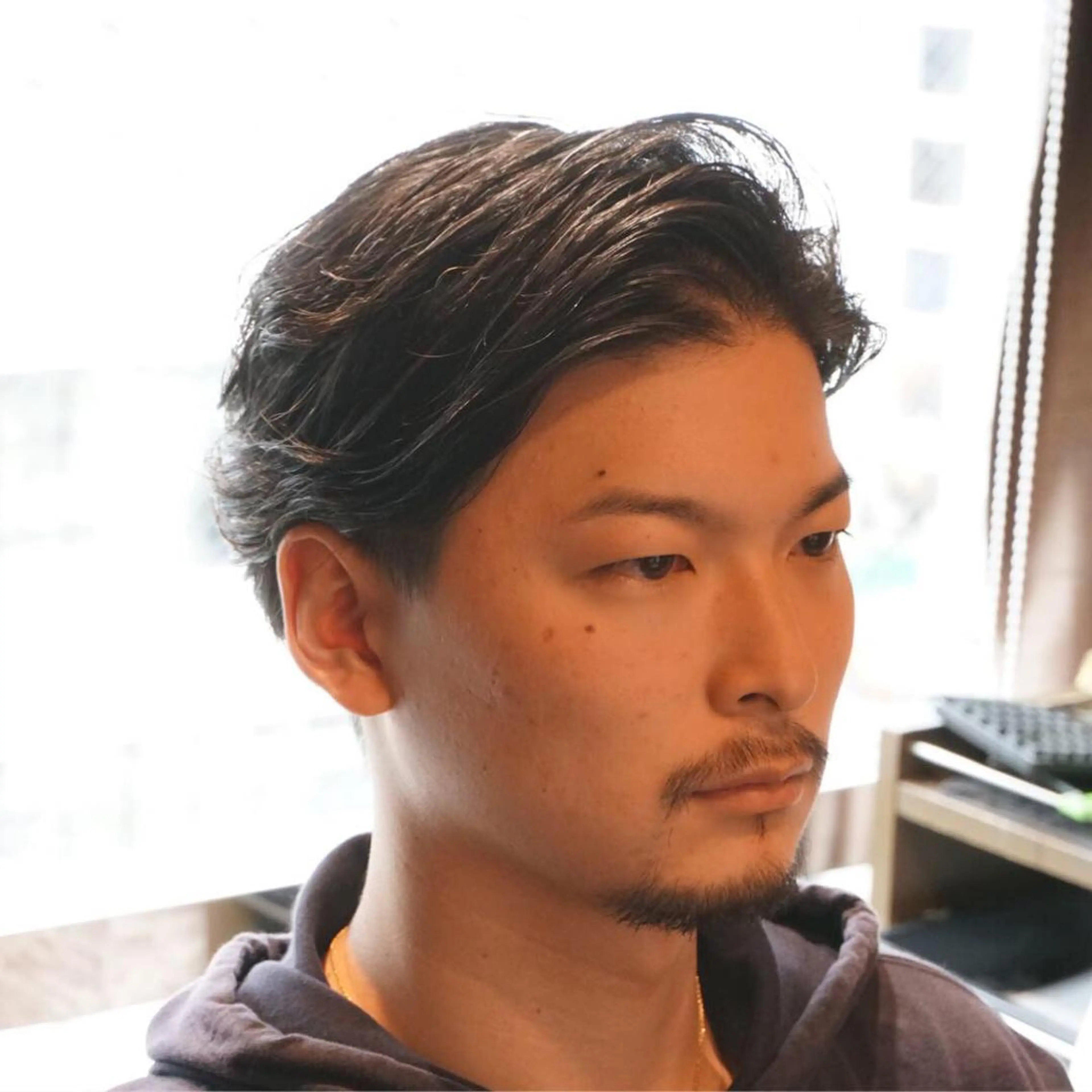 ショート パーマ メンズ メンズパーマ 七三 銀座 shinoのエステ・リラクイメージ