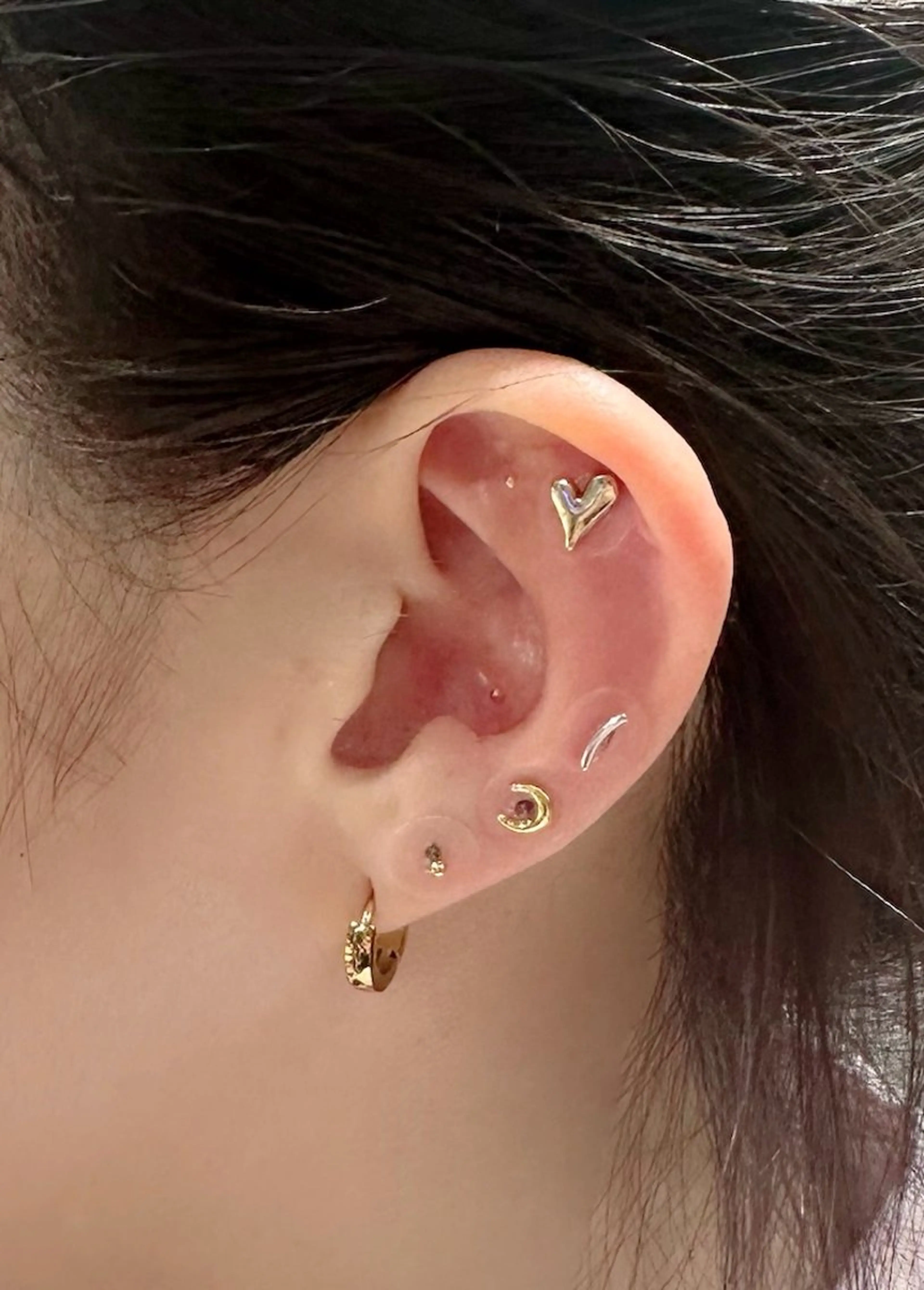 【New✨】カット＋フルカラー＋3stepトリートメント＋耳つぼジュエリーお試し6粒💎の写真