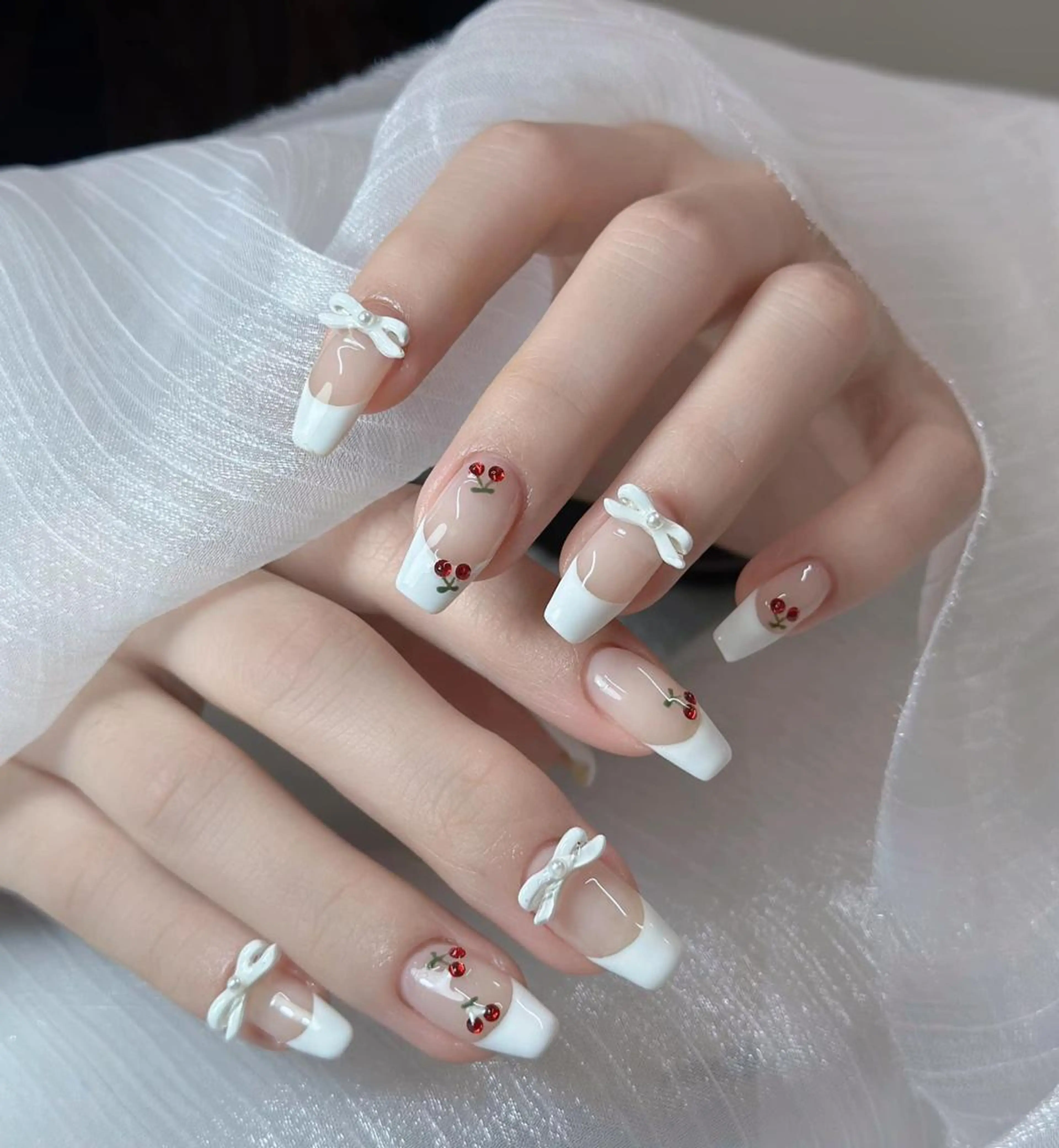 ネイル アートネイル チークネイル 韓国ネイル マグネットネイル ニュアンスネイル ハンドネイル Nails168 ネイルズイロハのネイルデザイン