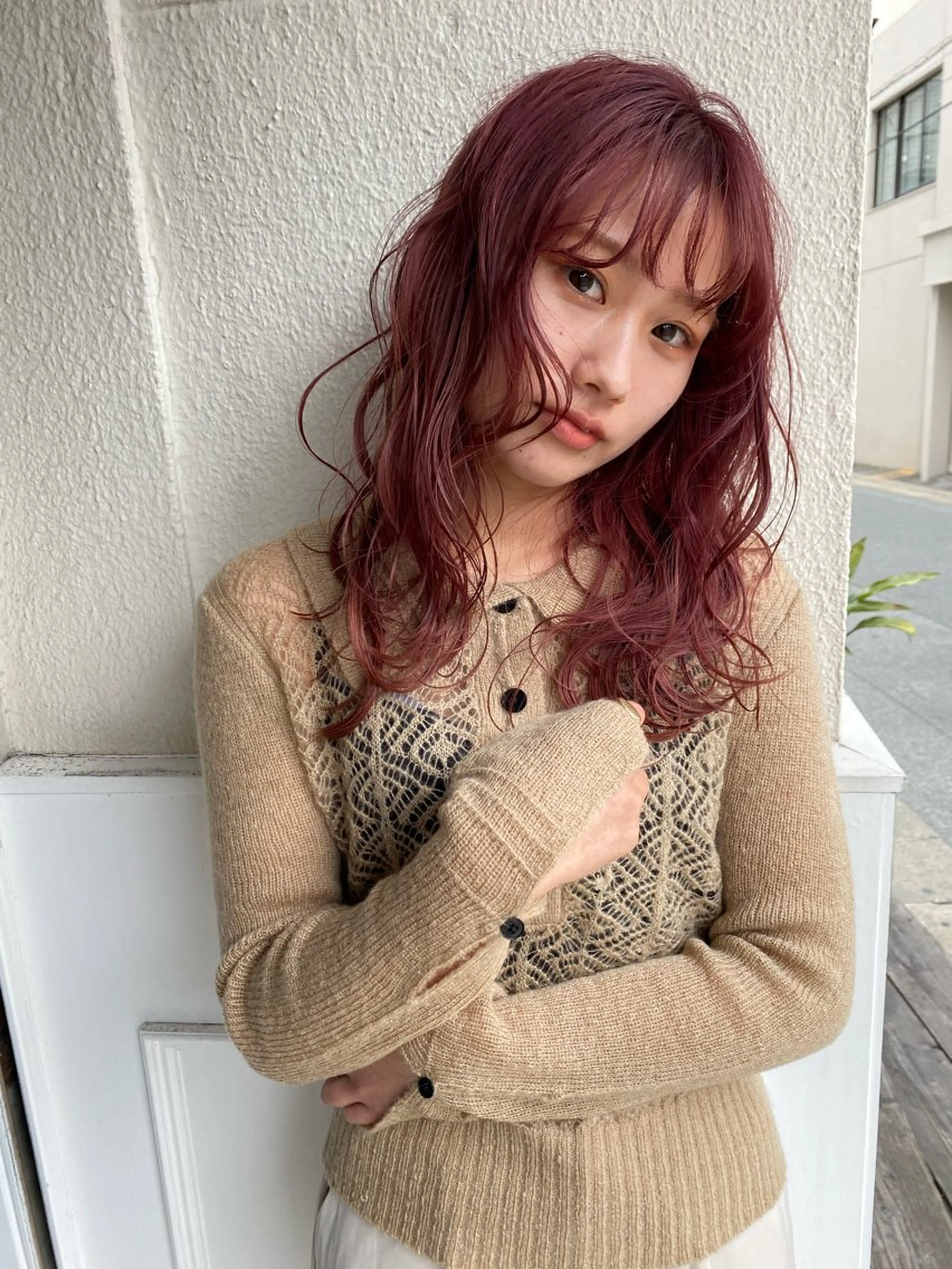 セミロング saya🌿レイヤー カット/透明感カラーのヘアスタイル