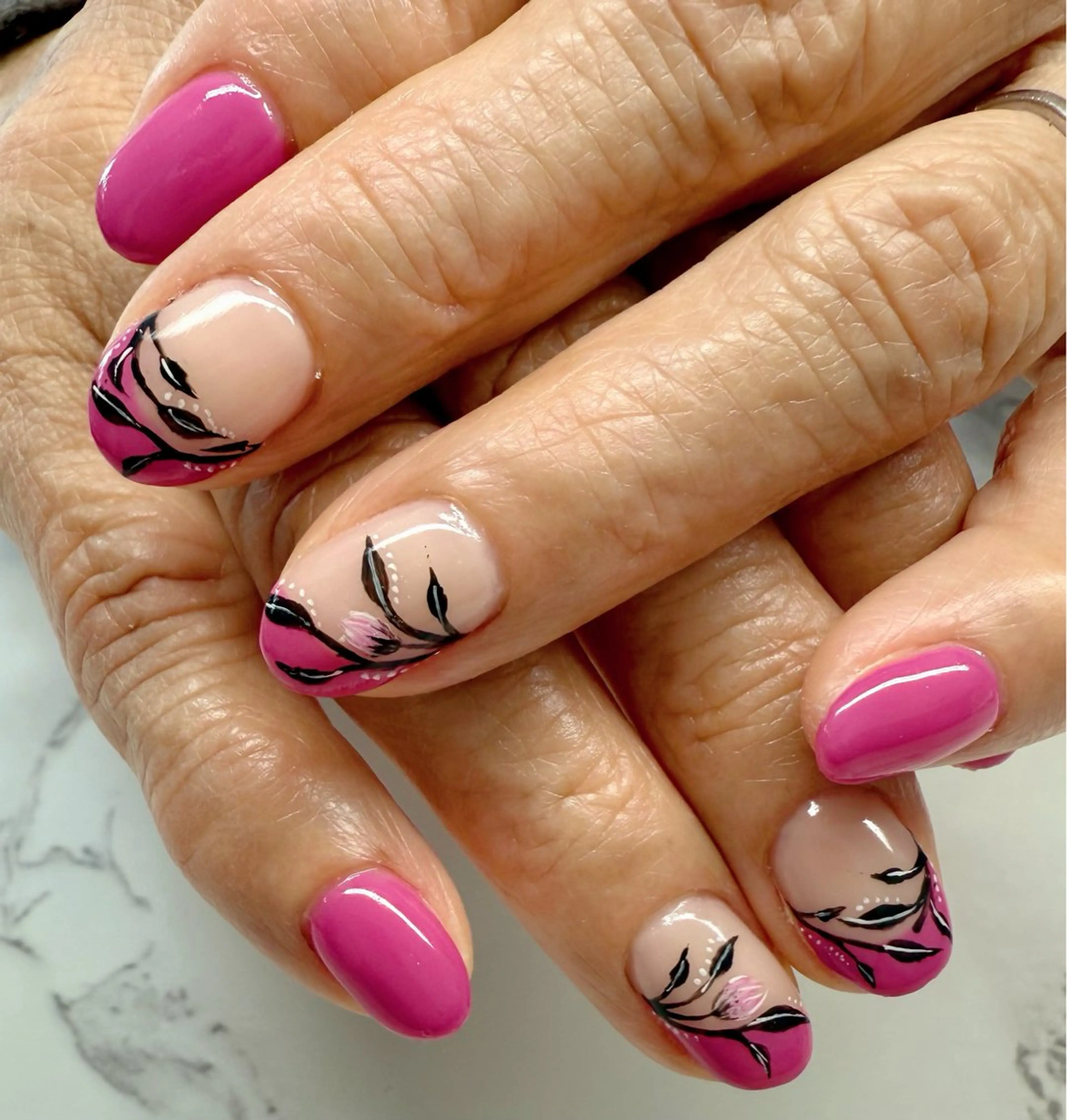 ネイル アートネイル チークネイル フレンチネイル キラキラネイル ラメ(グリッター) M.N_ nailのネイルデザイン