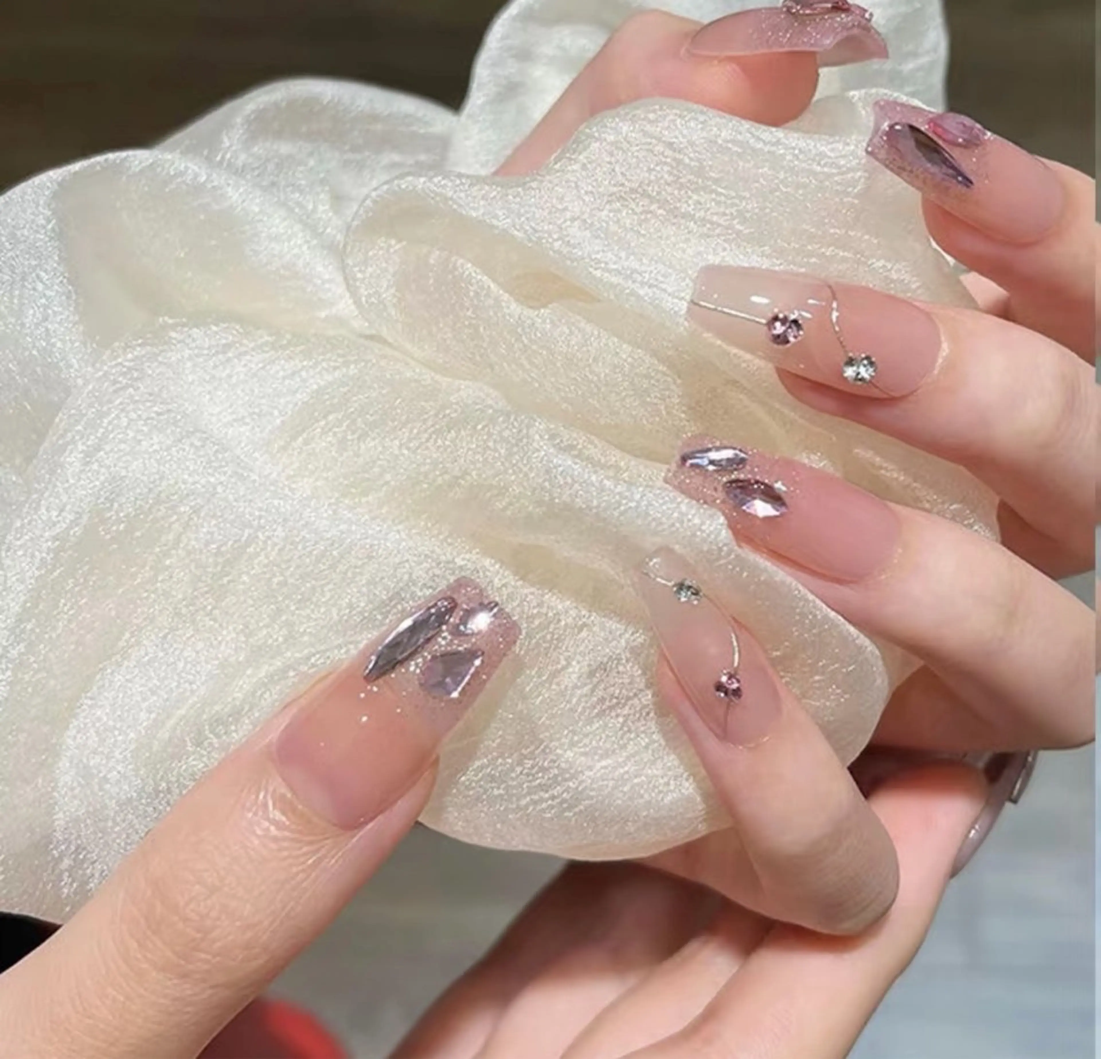 ネイル ハンドネイル 飯田 真央のネイルデザイン