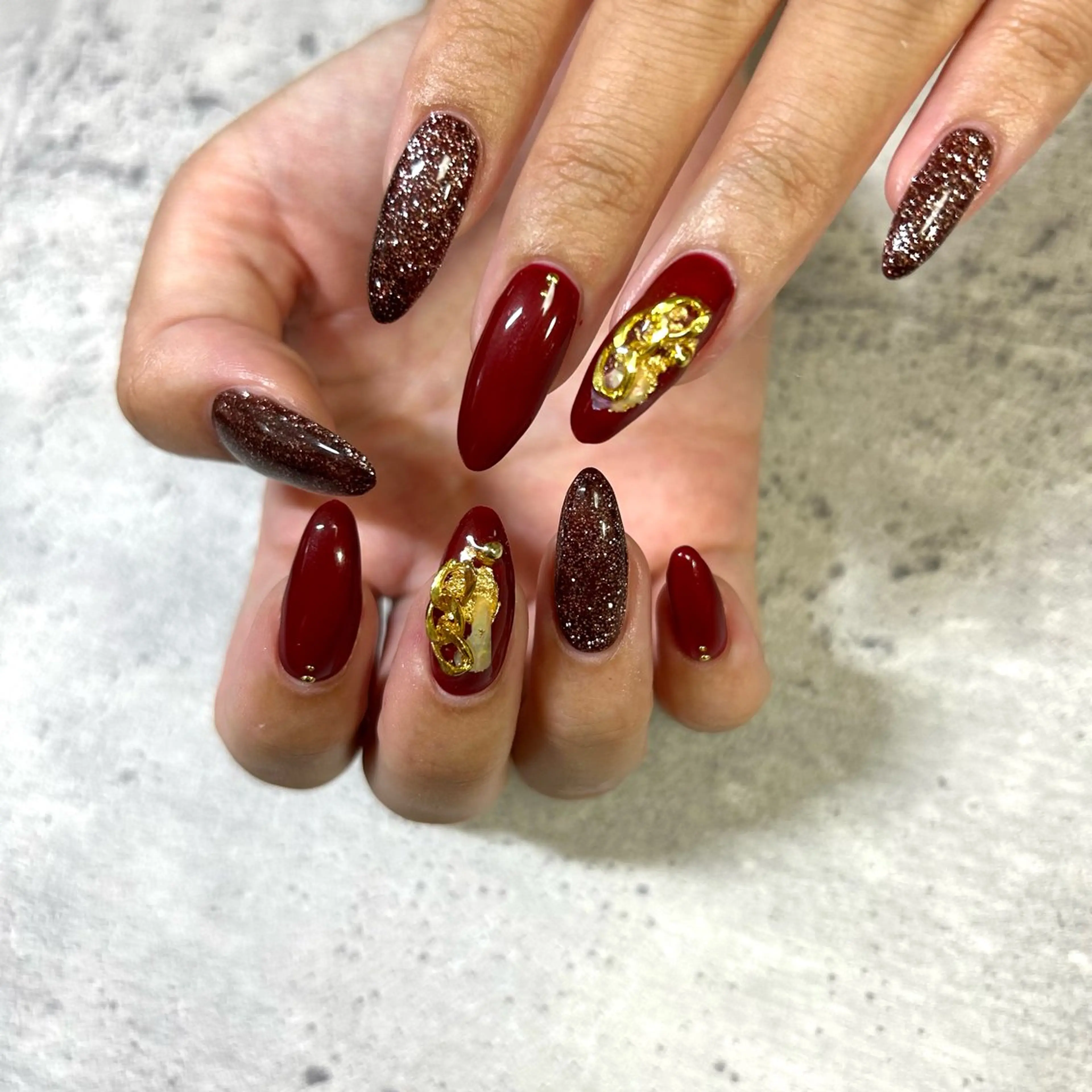 ネイル ボルドー ハンドネイル ハンドケア 今福鶴見ネイル 8(ｴｲﾄ)のネイルデザイン