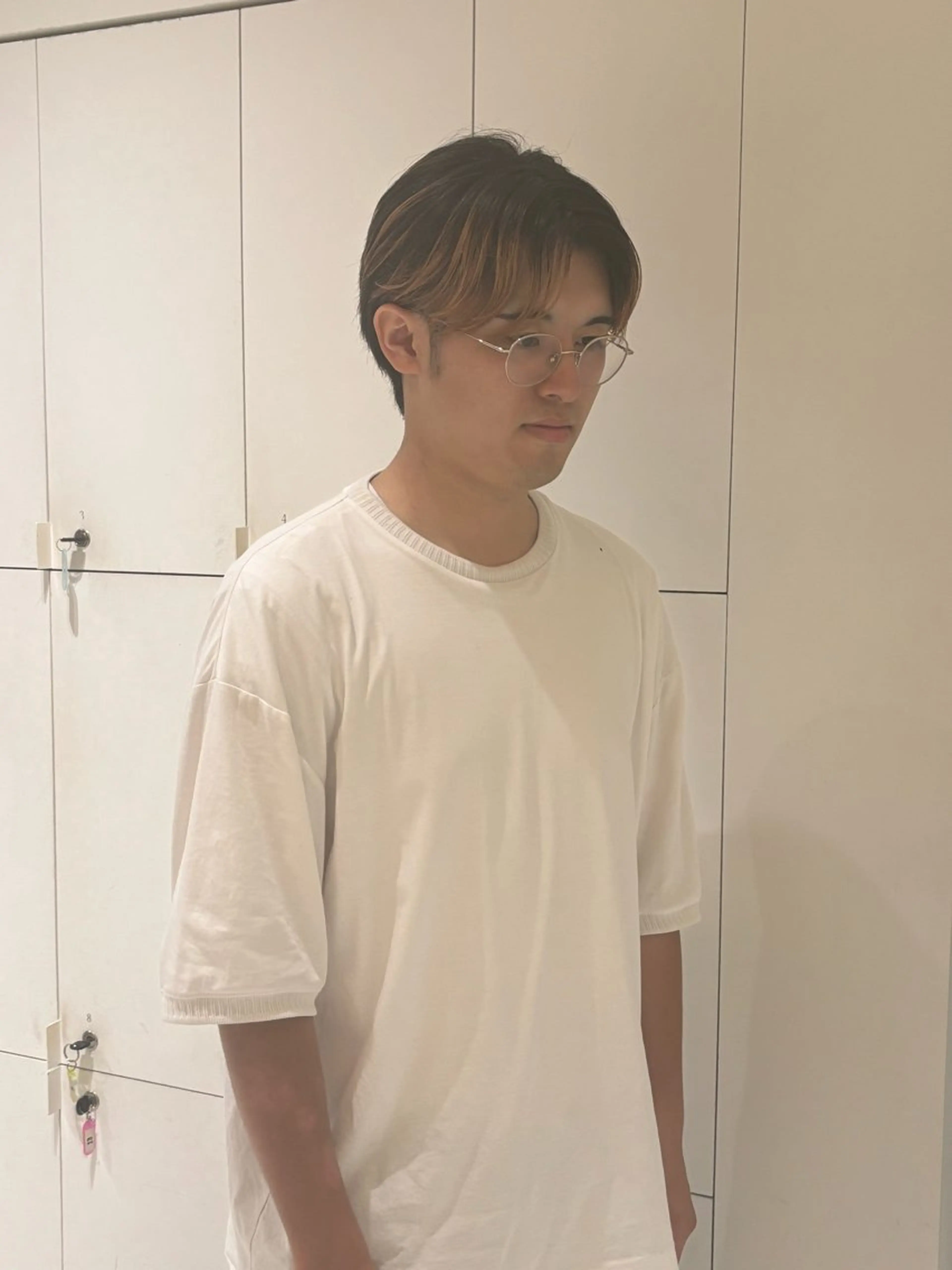 ショート メンズ センターパート 透明感カラーと映画 美容師/yujiのヘアスタイル