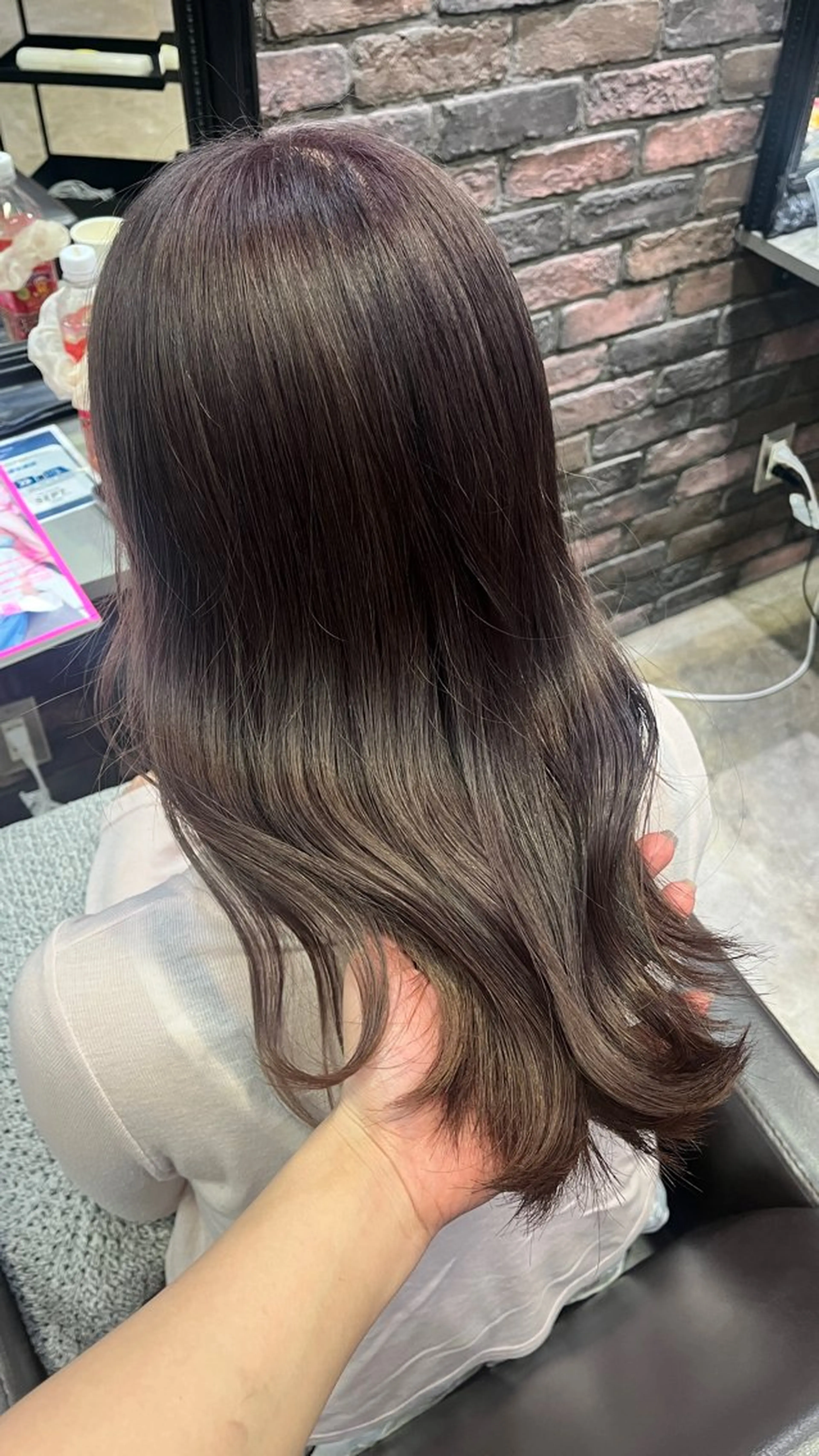 セミロング カラー ベージュカラー ブリーチ ラベンダーカラー ラベンダーベージュ ヘアカラー Glimpseあやね 🎀大濠のヘアスタイル