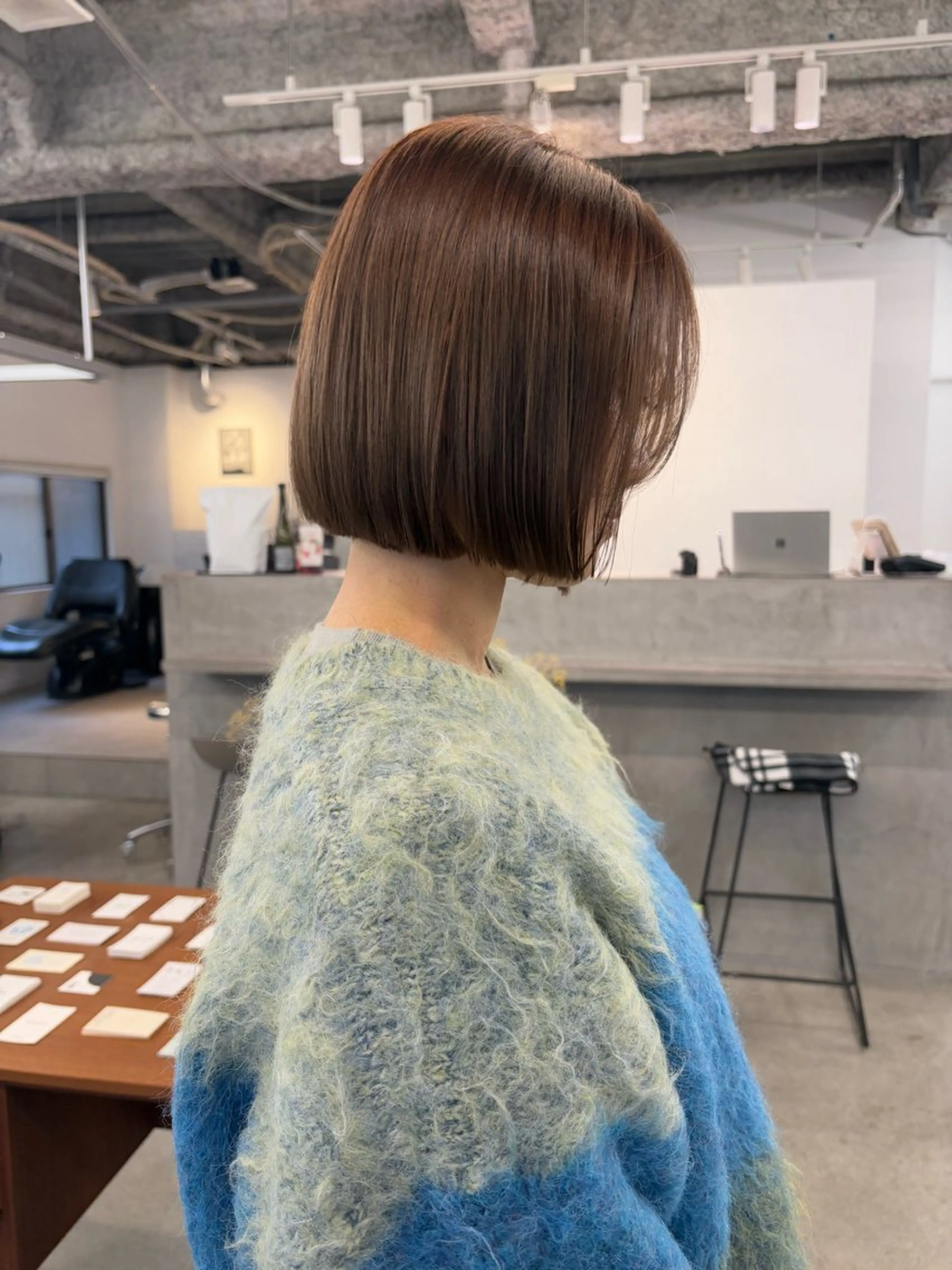 ショート カラー ボブ カット パーマ、ボブ、透明感 カラー、小須田ゆあのヘアスタイル